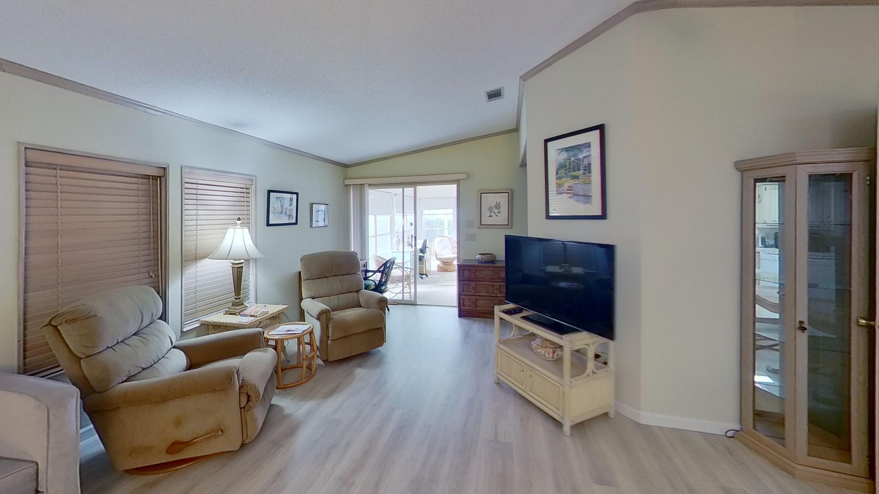 207 N Heron Drive P Property Photo 10