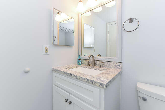 1605 S Us Highway 1 B105 Property Photo 8