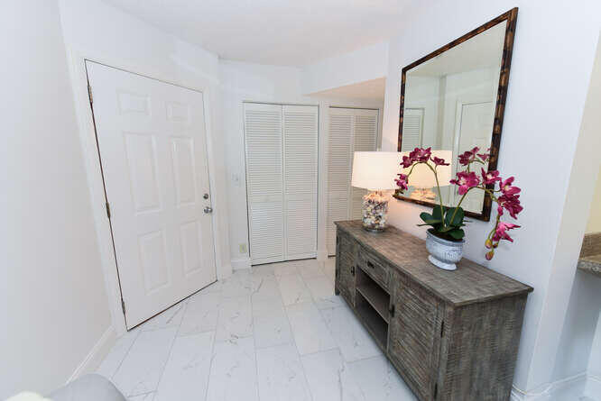 1605 S Us Highway 1 B105 Property Photo 11