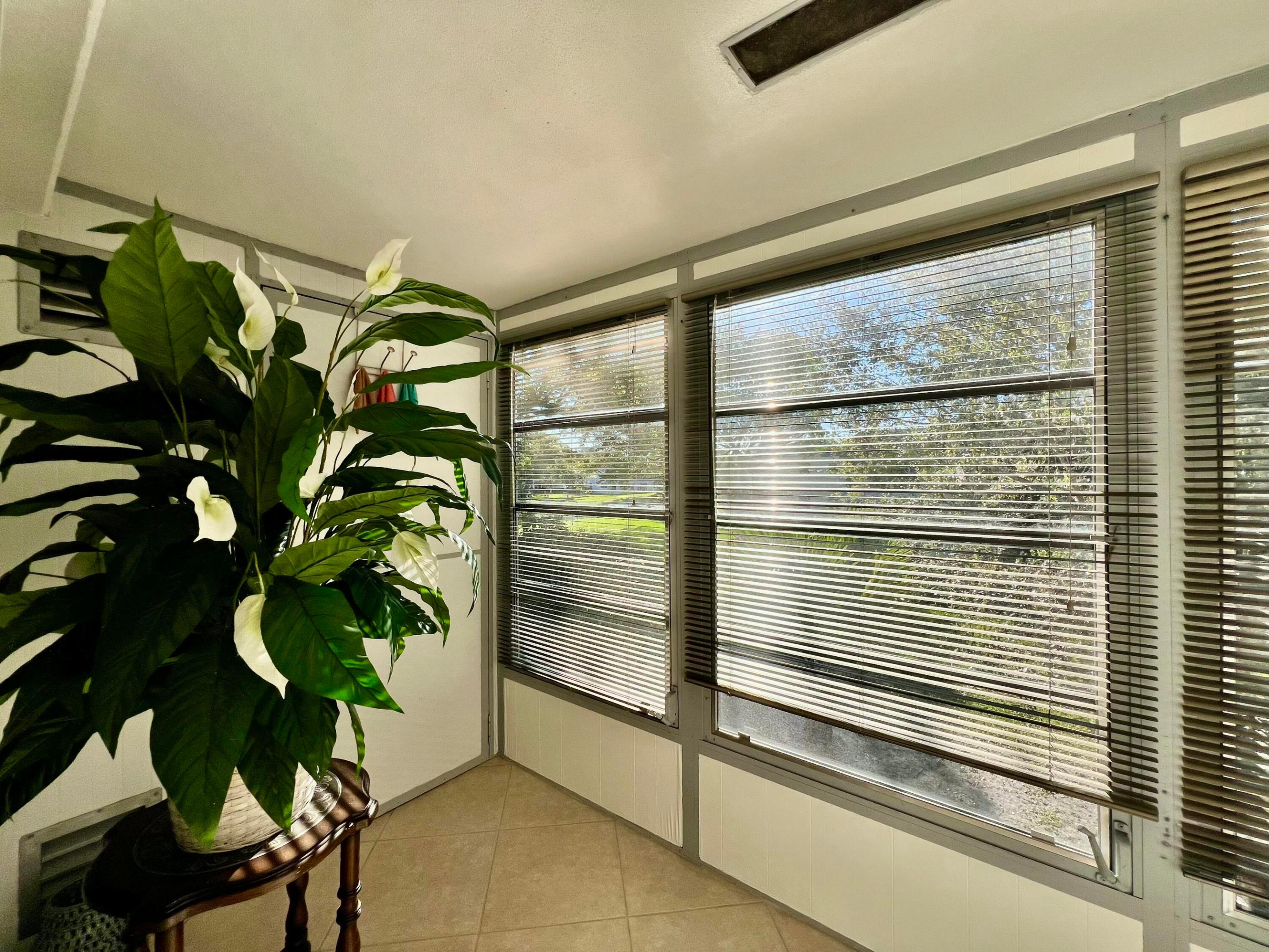 180 Tilford I Property Photo 5