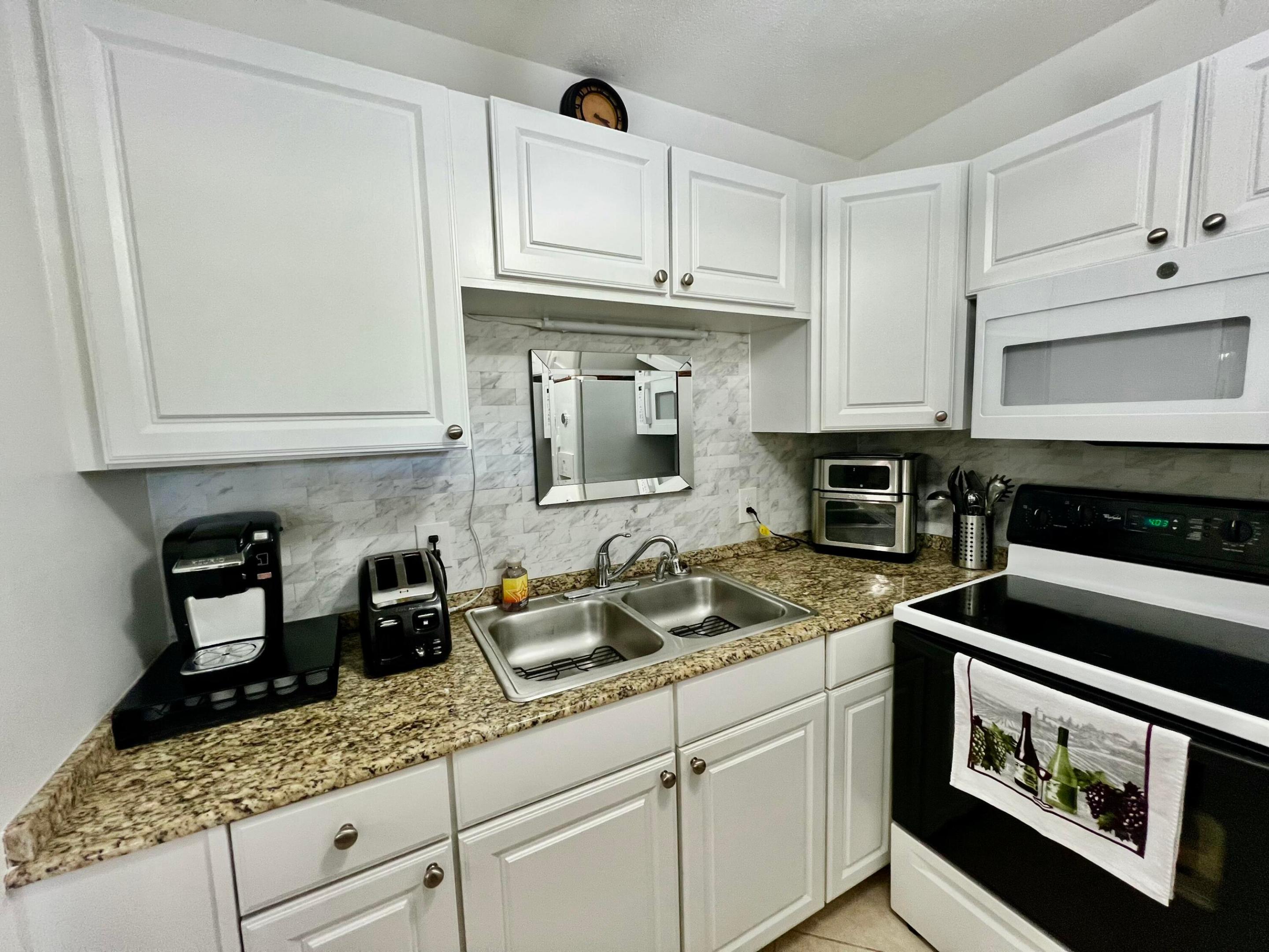 180 Tilford I Property Photo 9