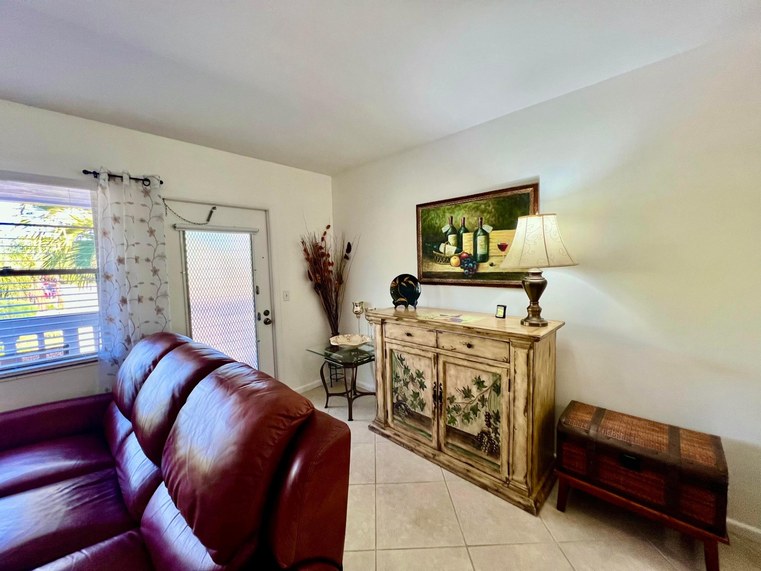 180 Tilford I Property Photo 14