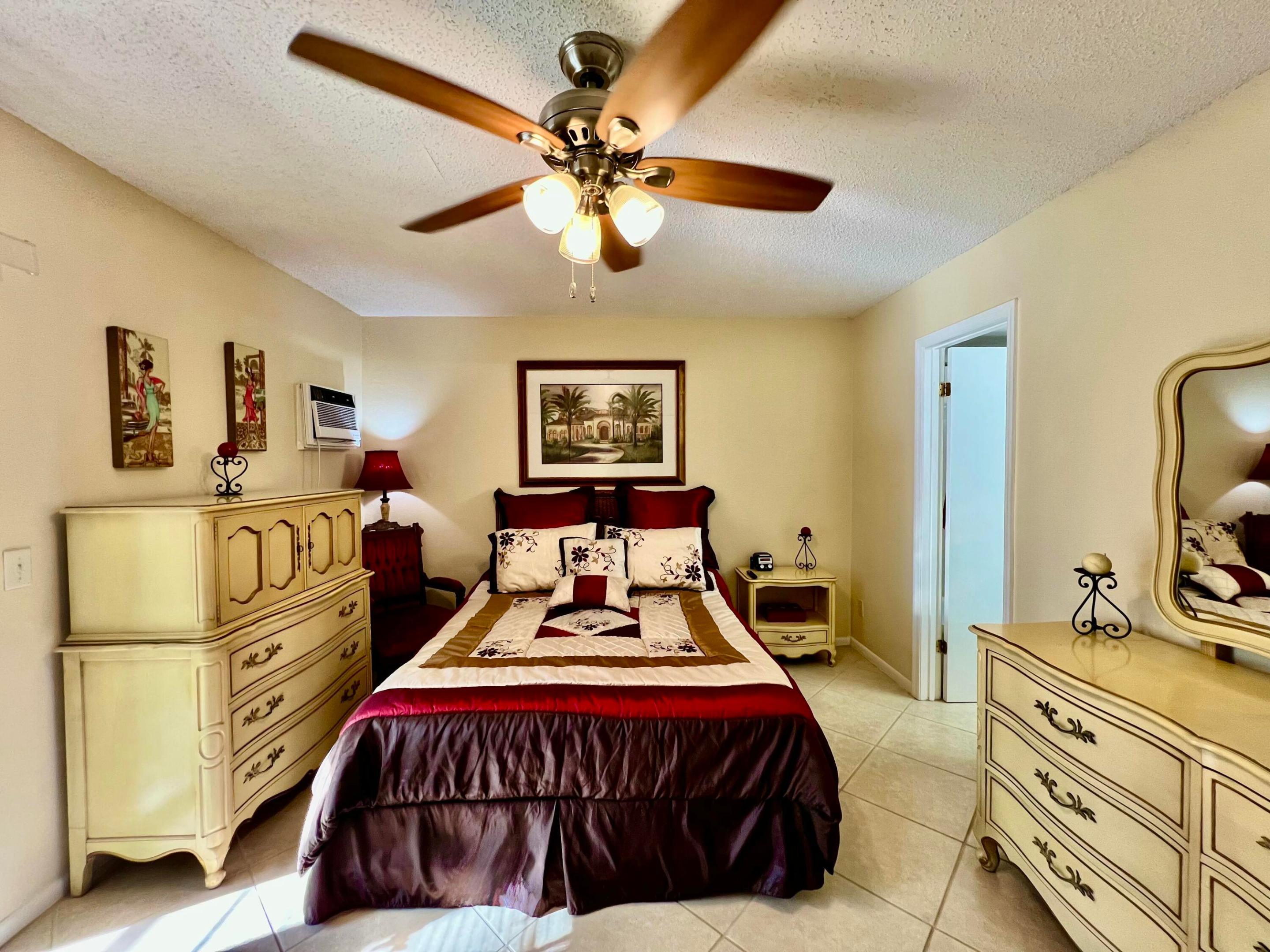 180 Tilford I Property Photo 16