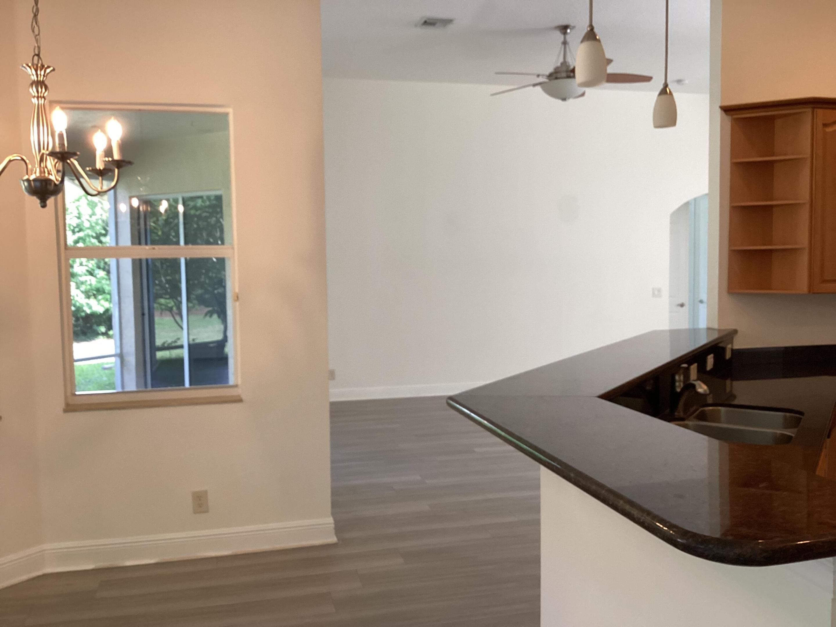 17119 Alexander Run Property Photo 7