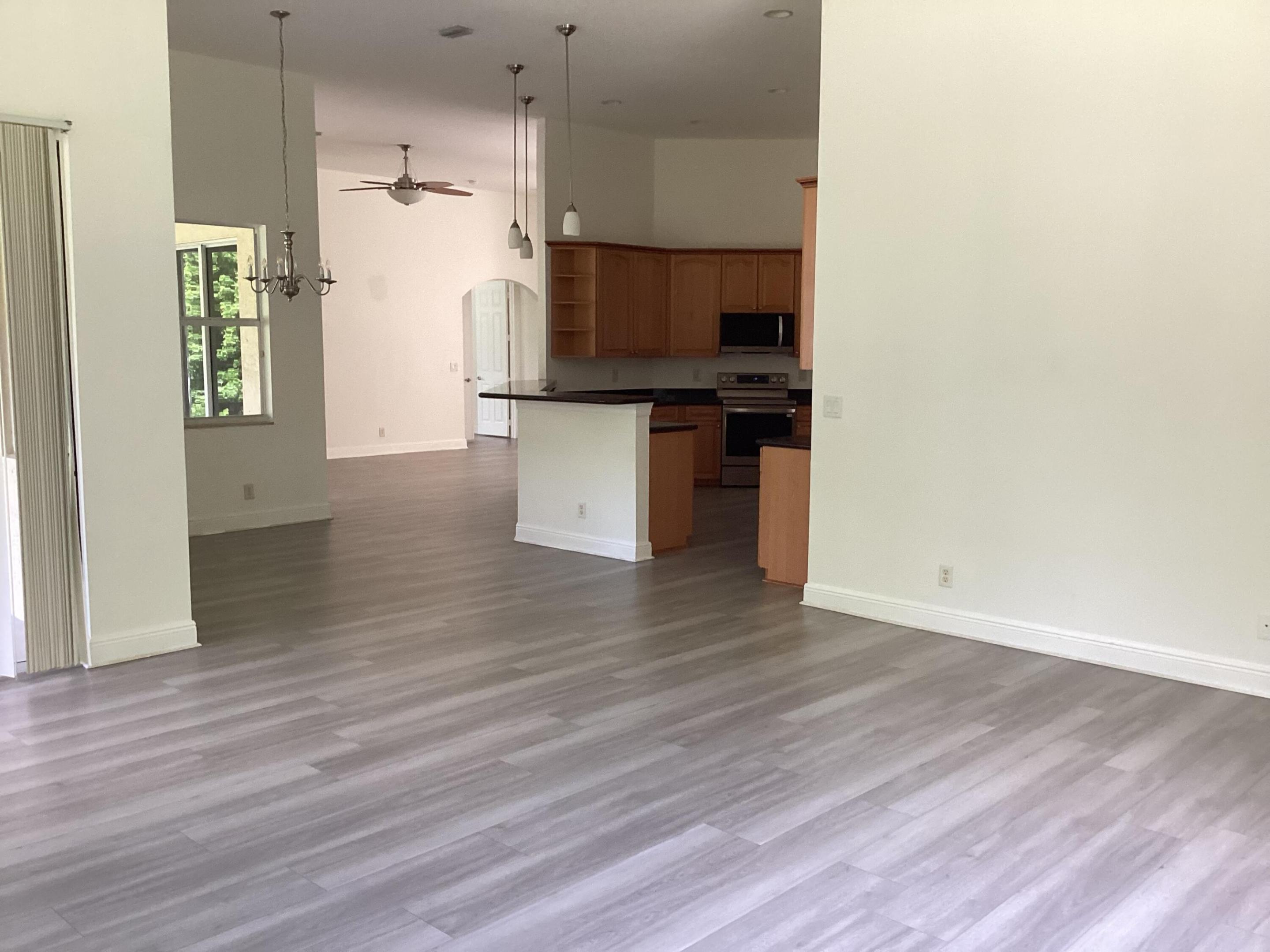 17119 Alexander Run Property Photo 18