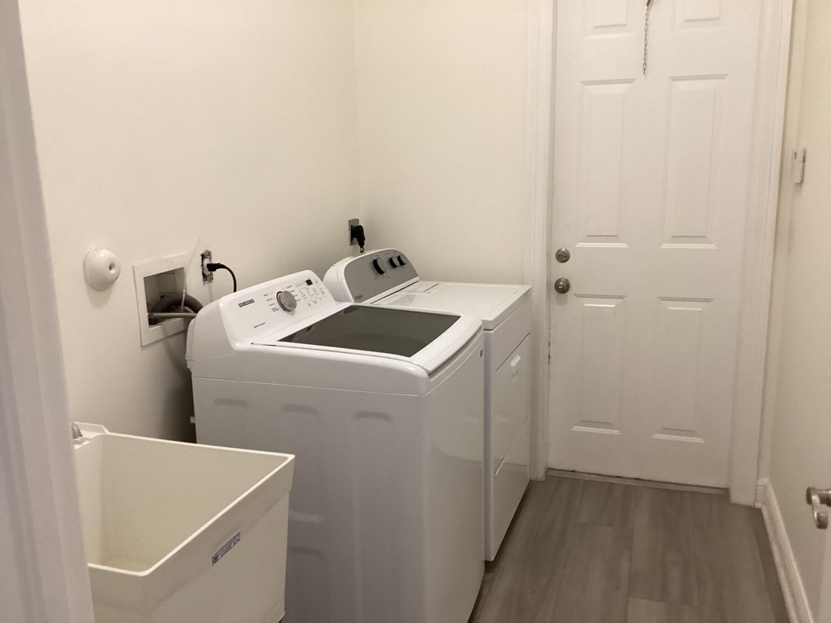 17119 Alexander Run Property Photo 21