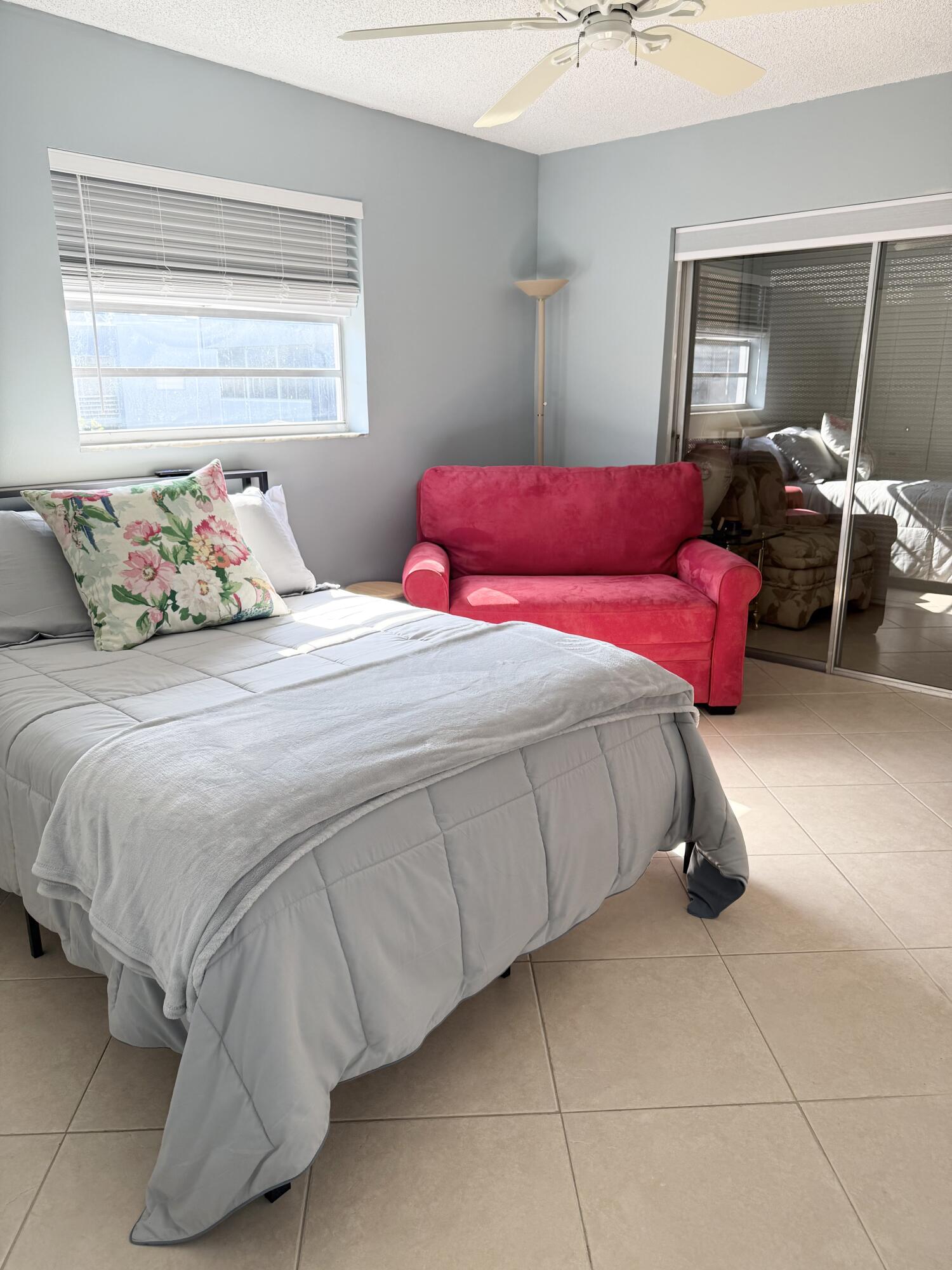 177 Burgundy D Property Photo 8