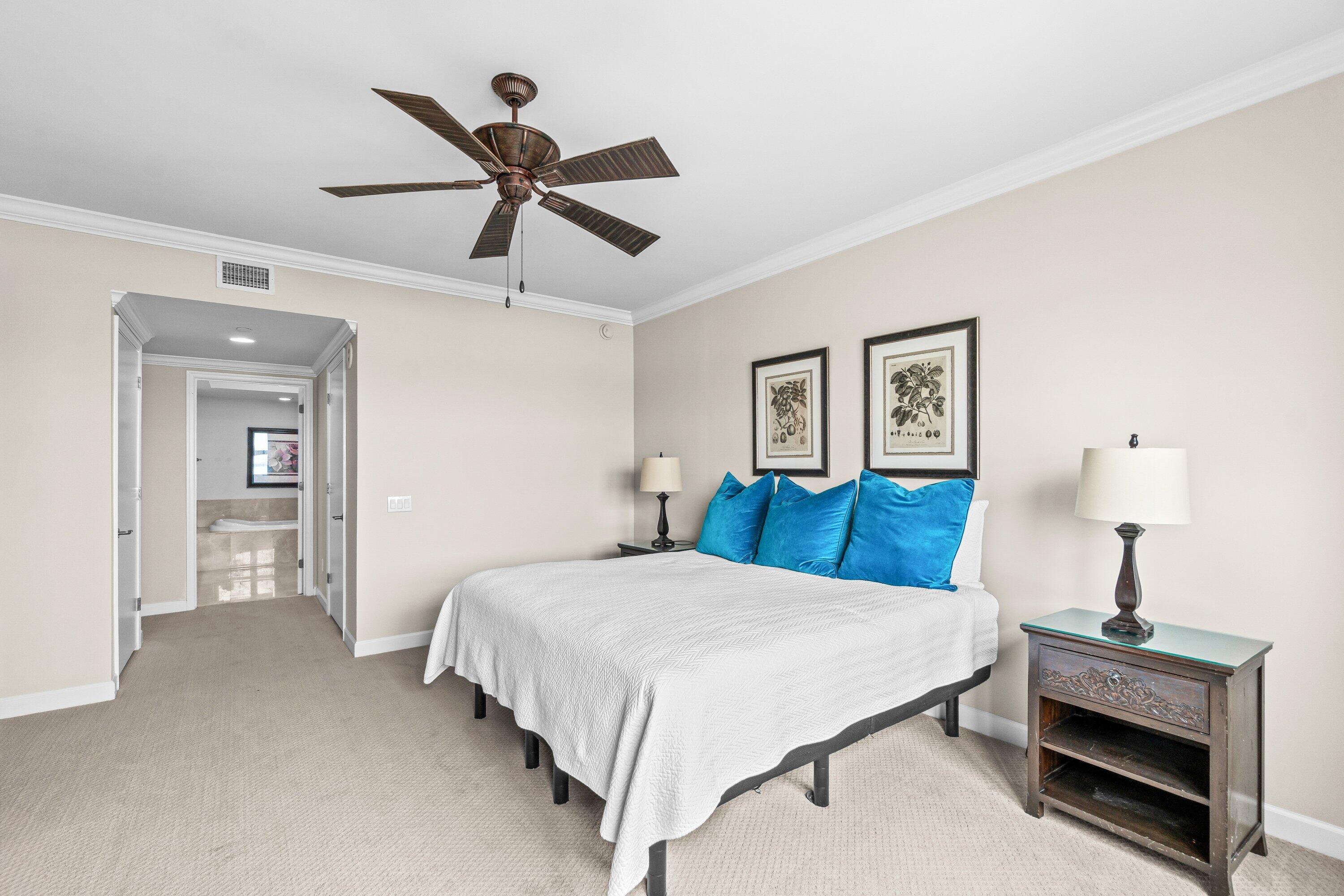 2650 Lake Shore Drive 703 Property Photo 16