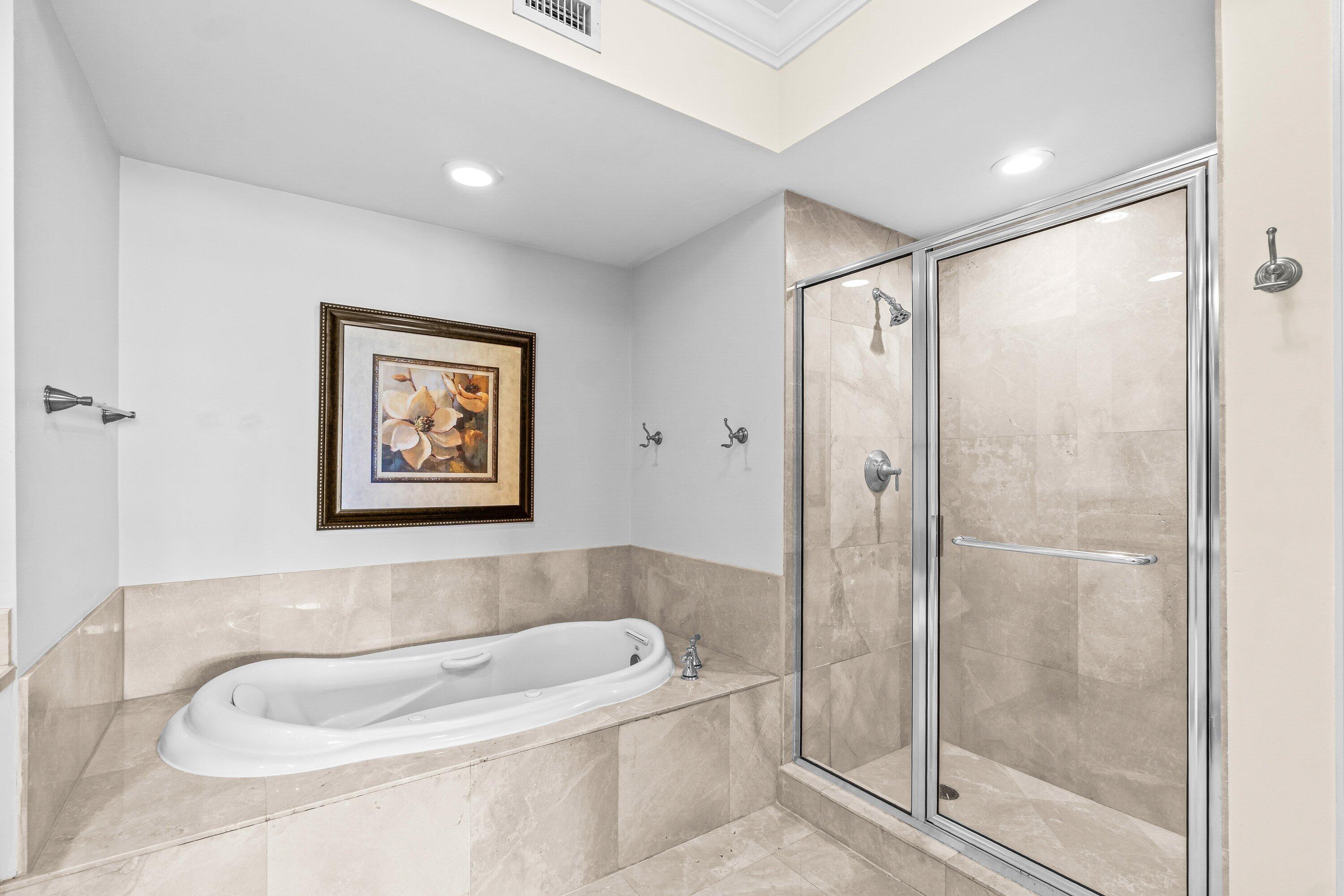 2650 Lake Shore Drive 703 Property Photo 19