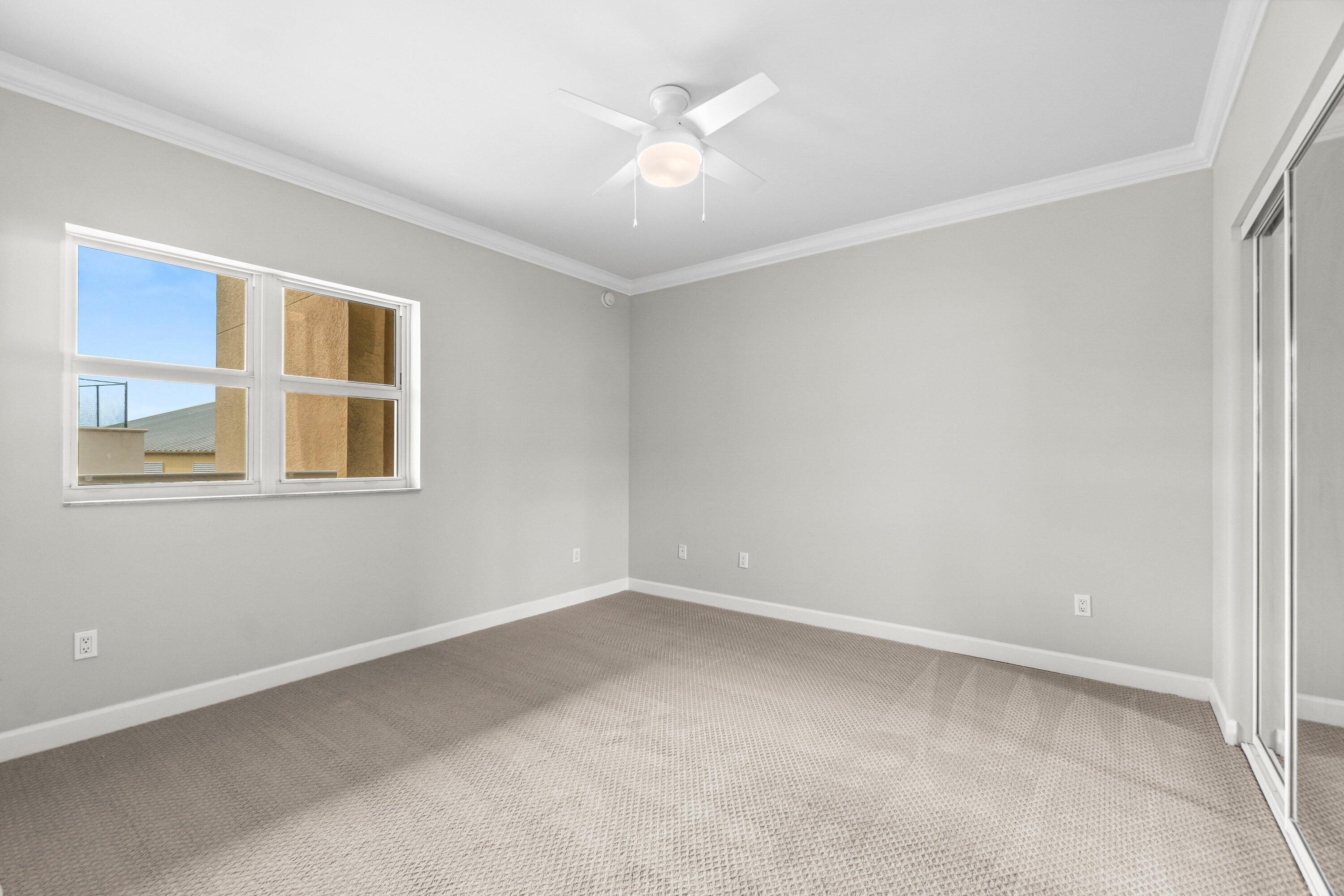 2650 Lake Shore Drive 703 Property Photo 20