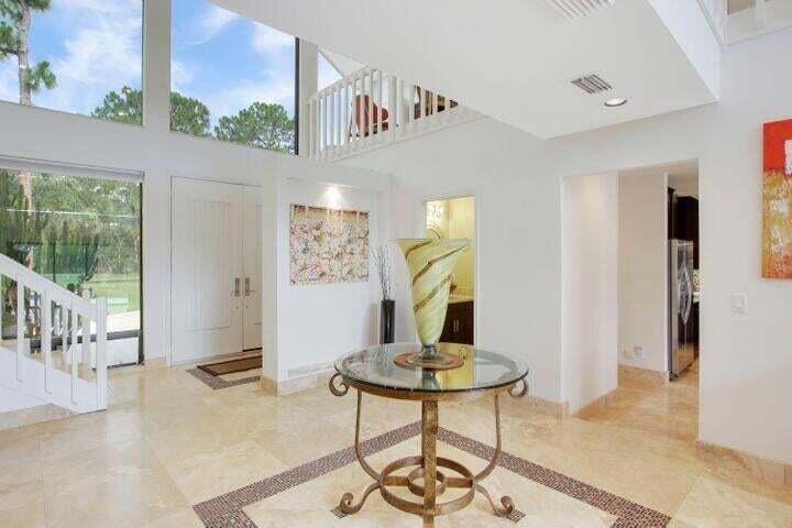 1328 Se Colony Way Property Photo 4