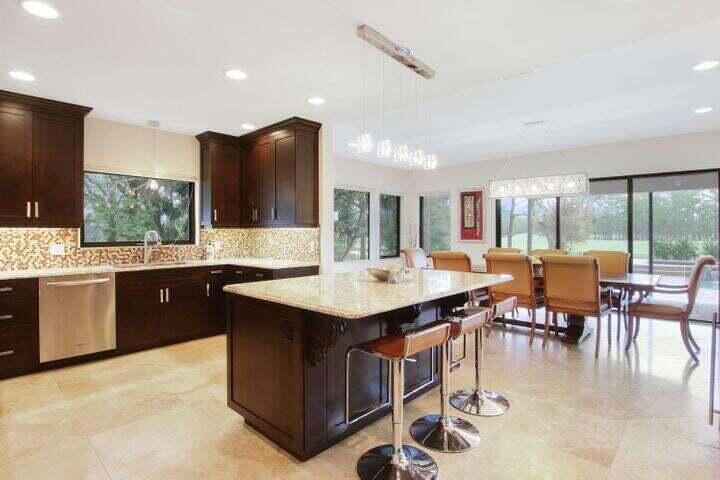 1328 Se Colony Way Property Photo 7