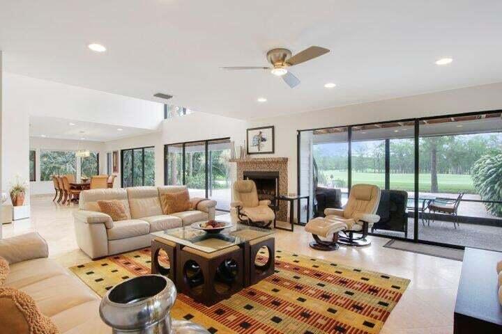1328 Se Colony Way Property Photo 12