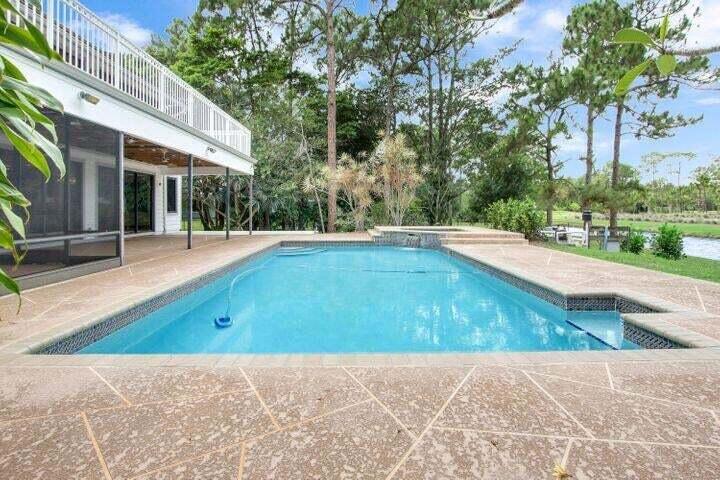 1328 Se Colony Way Property Photo 32
