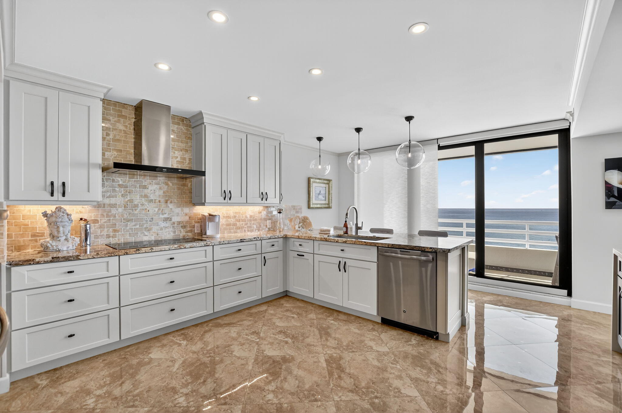 1500 S Ocean Boulevard 704 Property Photo 9