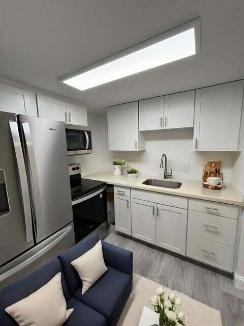 125 Westbury G 125 Property Photo 6