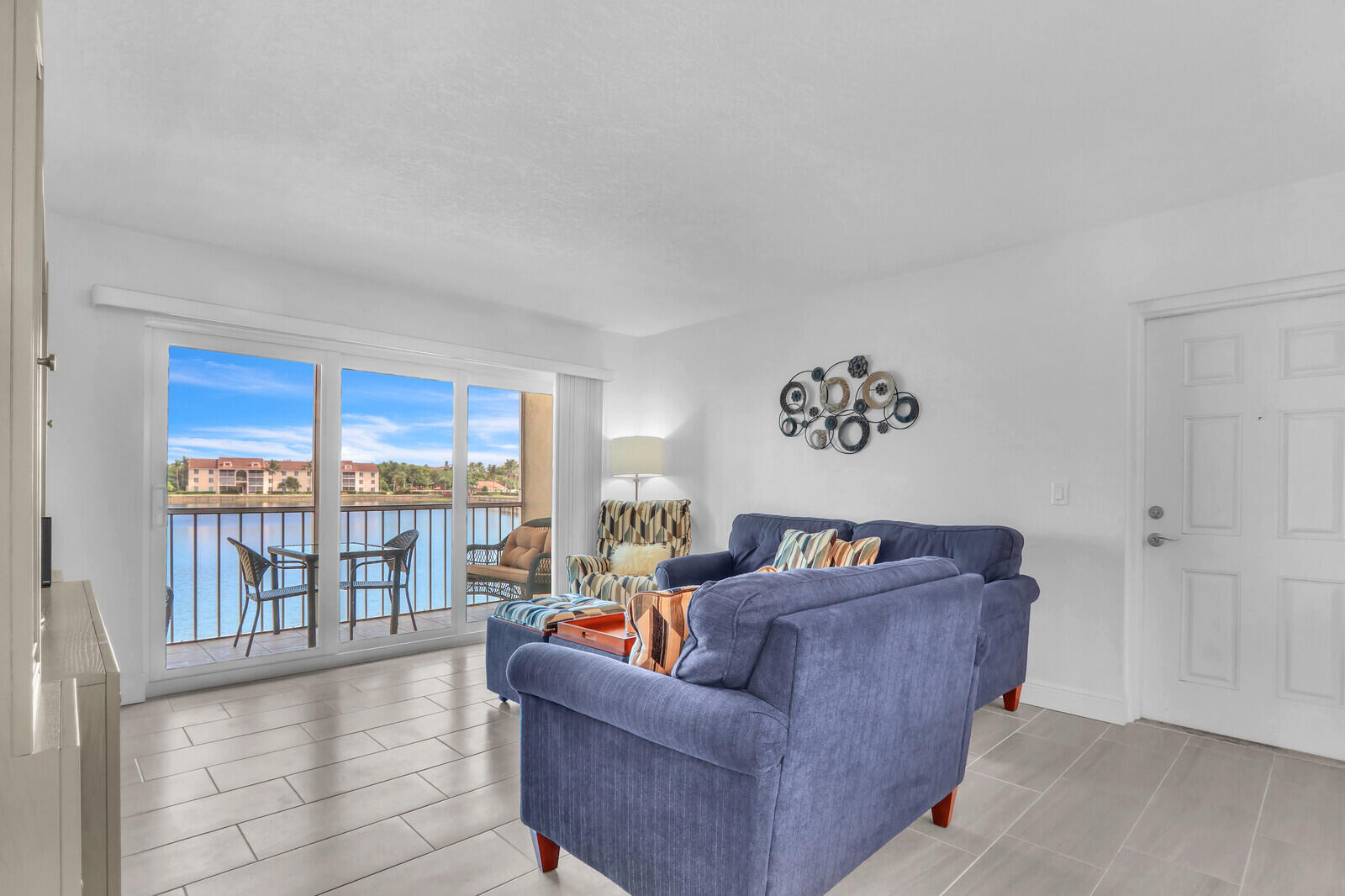 4444 Ne Ocean Boulevard E2 Property Photo 10