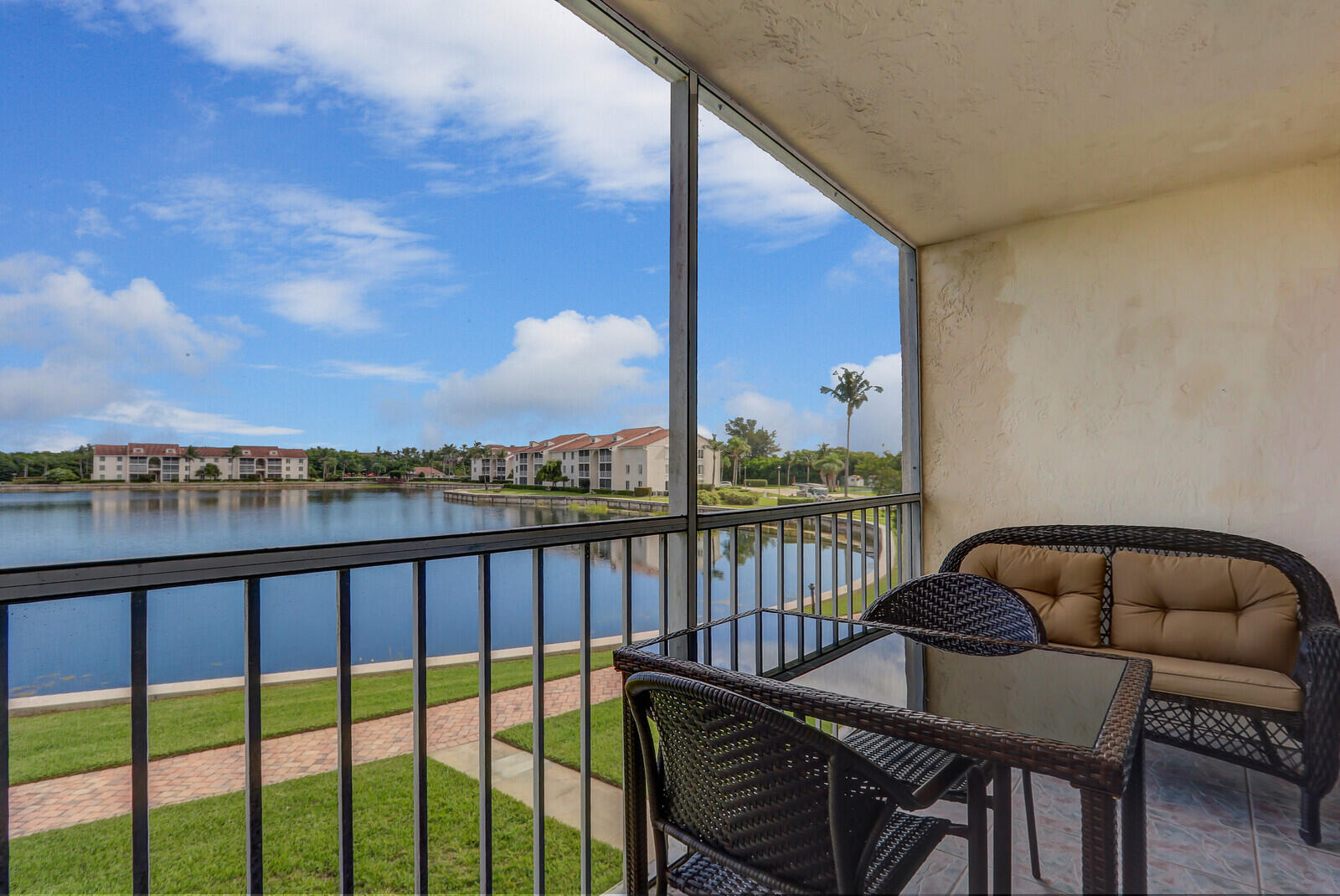 4444 Ne Ocean Boulevard E2 Property Photo 28