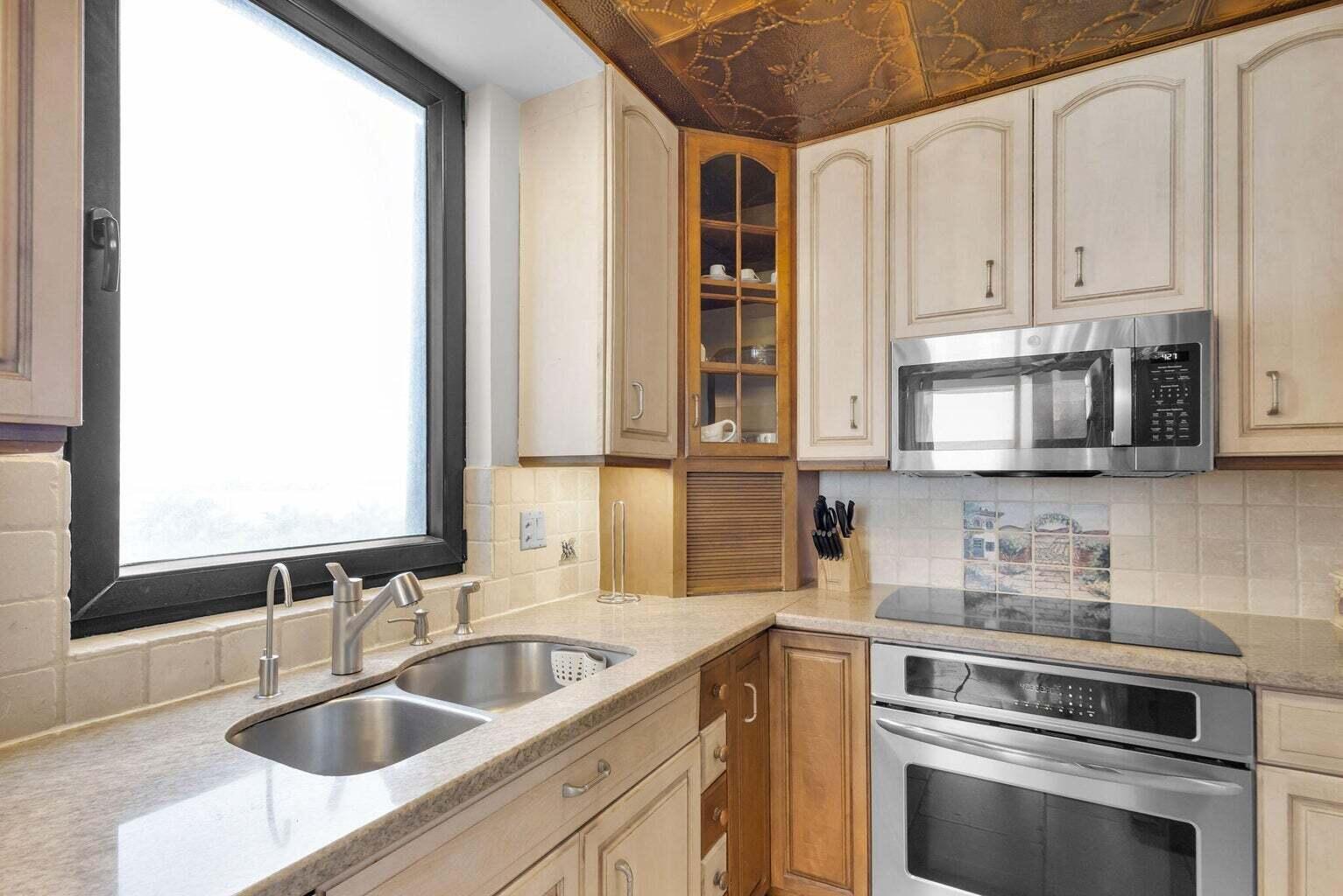 5380 N Ocean Drive 5 B Property Photo 34