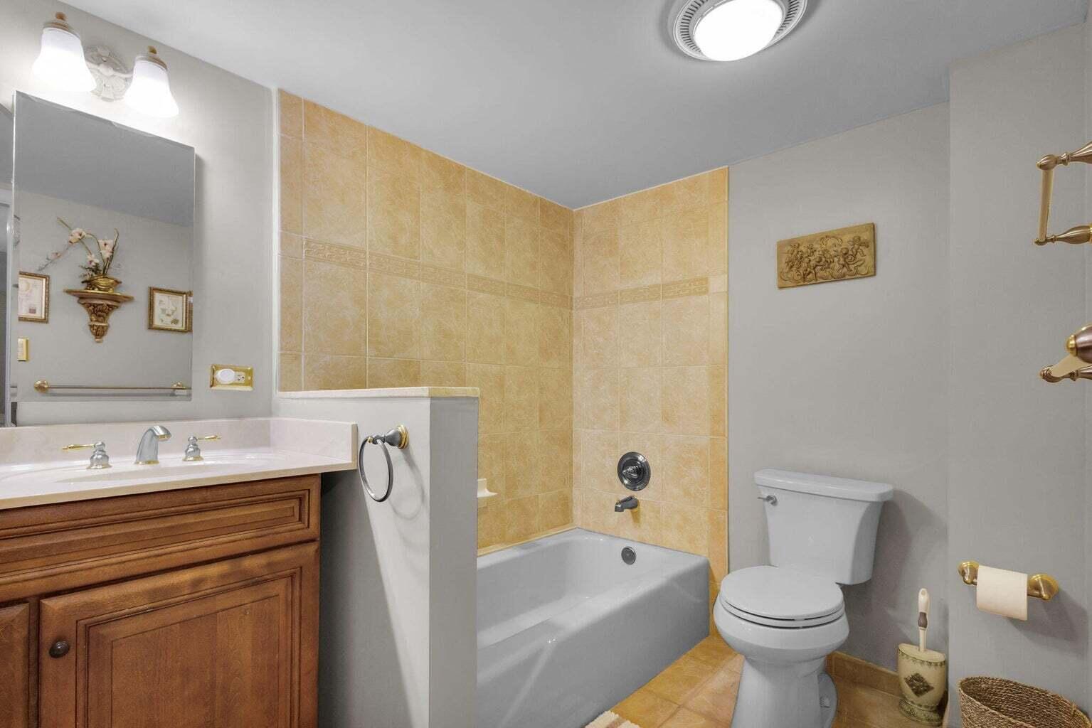 5380 N Ocean Drive 5 B Property Photo 78