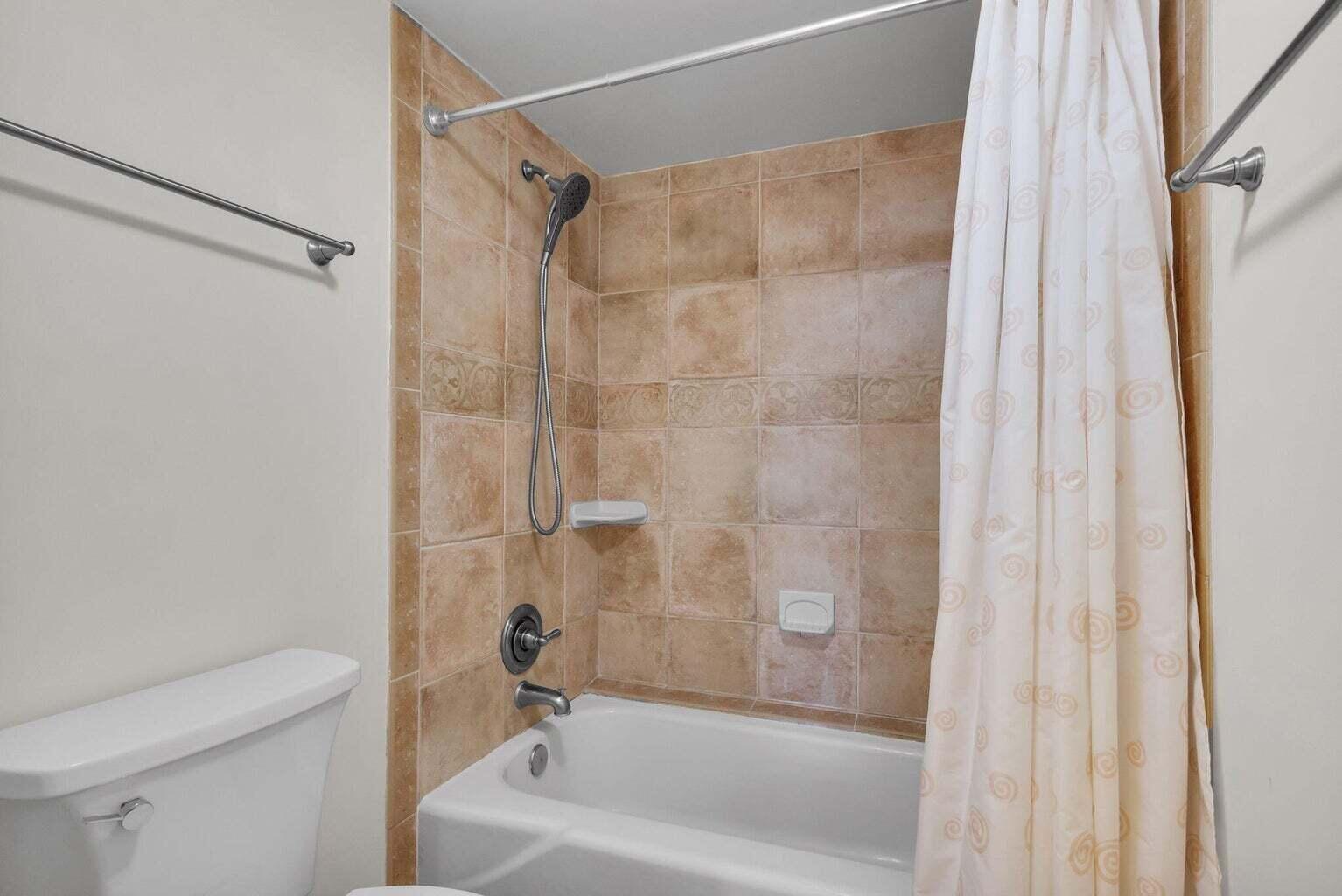 5380 N Ocean Drive 5 B Property Photo 94