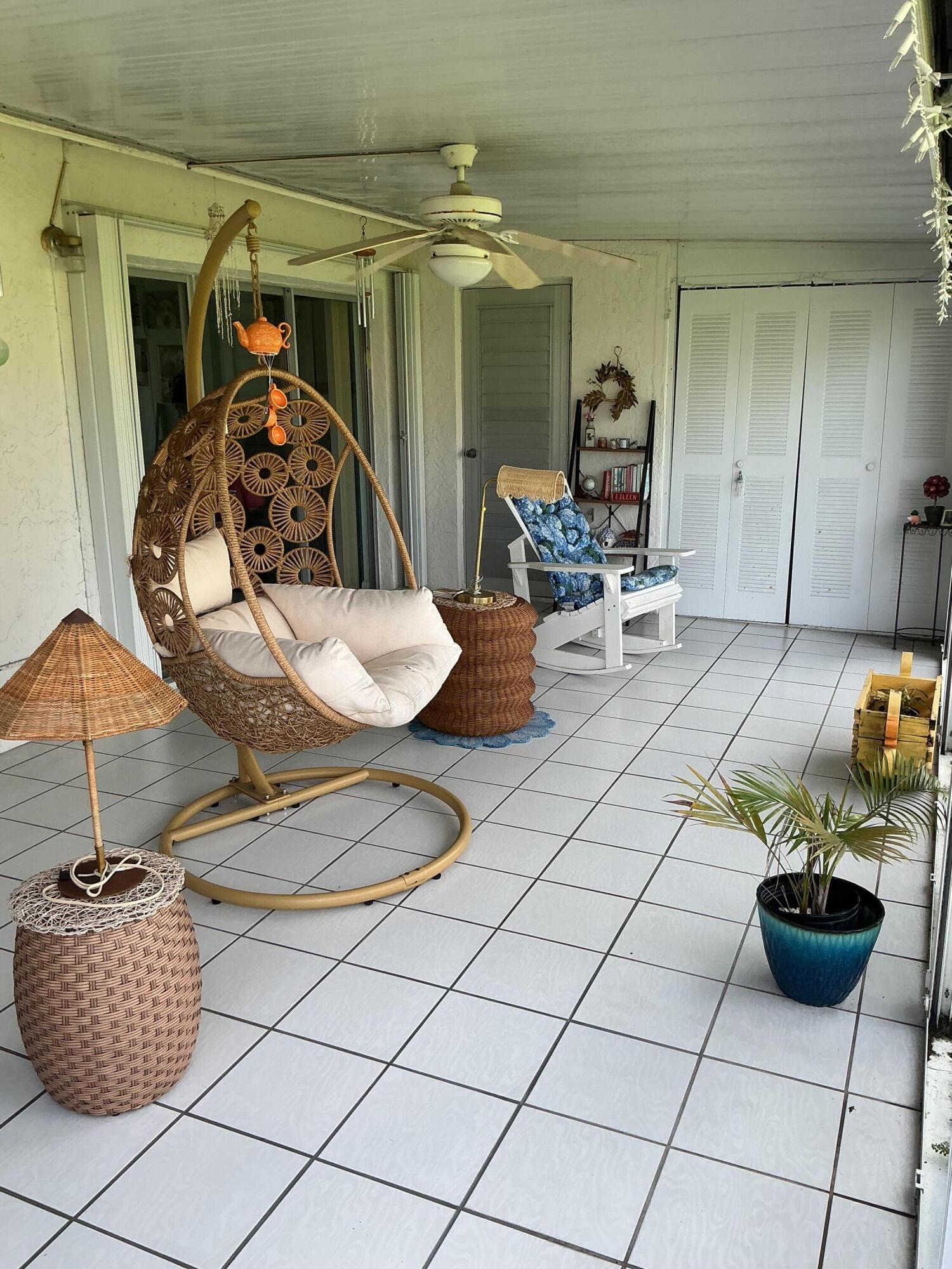 1580 Nw 18th Avenue 98-b Property Photo 13