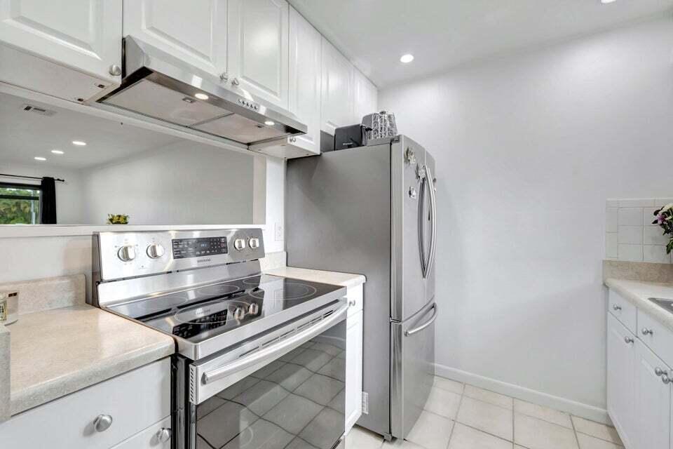 5903 Channel Drive Property Photo 2