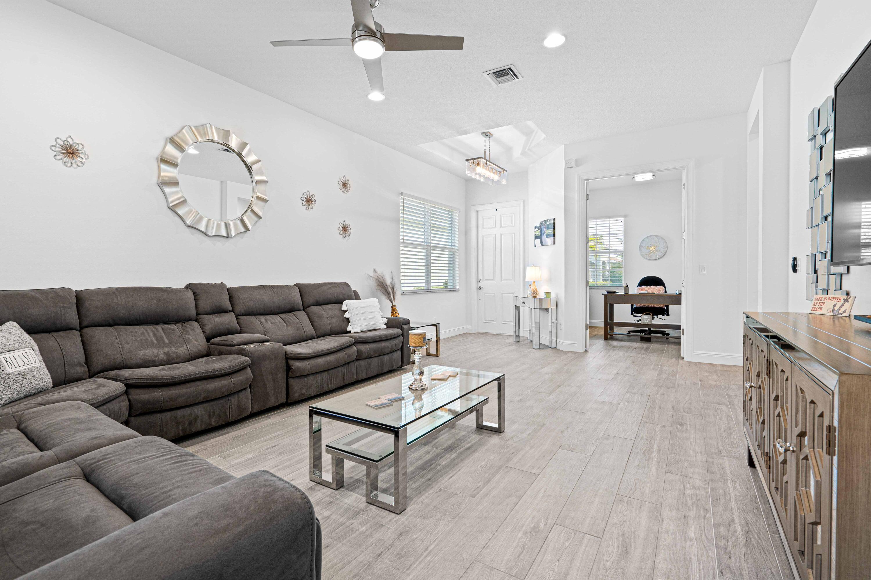 25074 Sw Alberti Way Property Photo 9