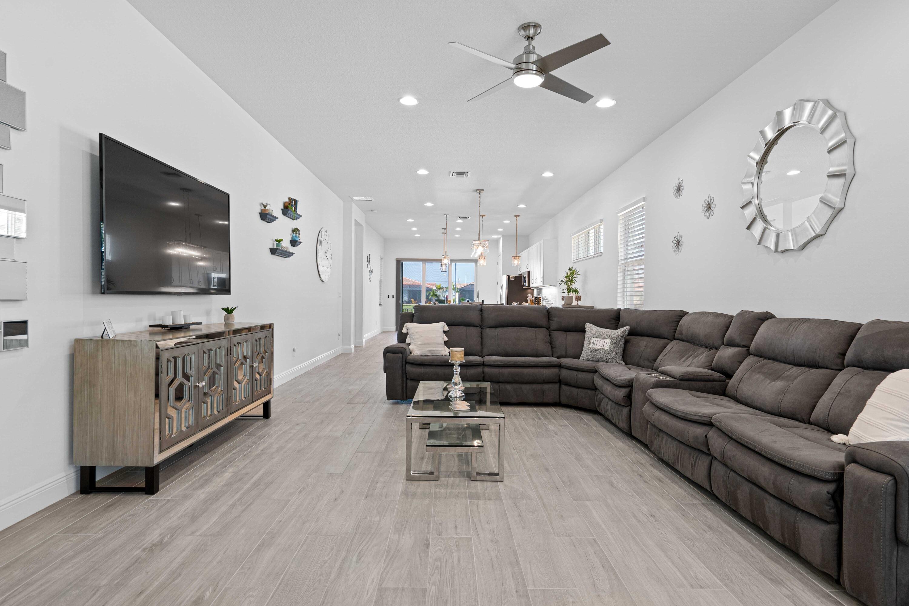25074 Sw Alberti Way Property Photo 11