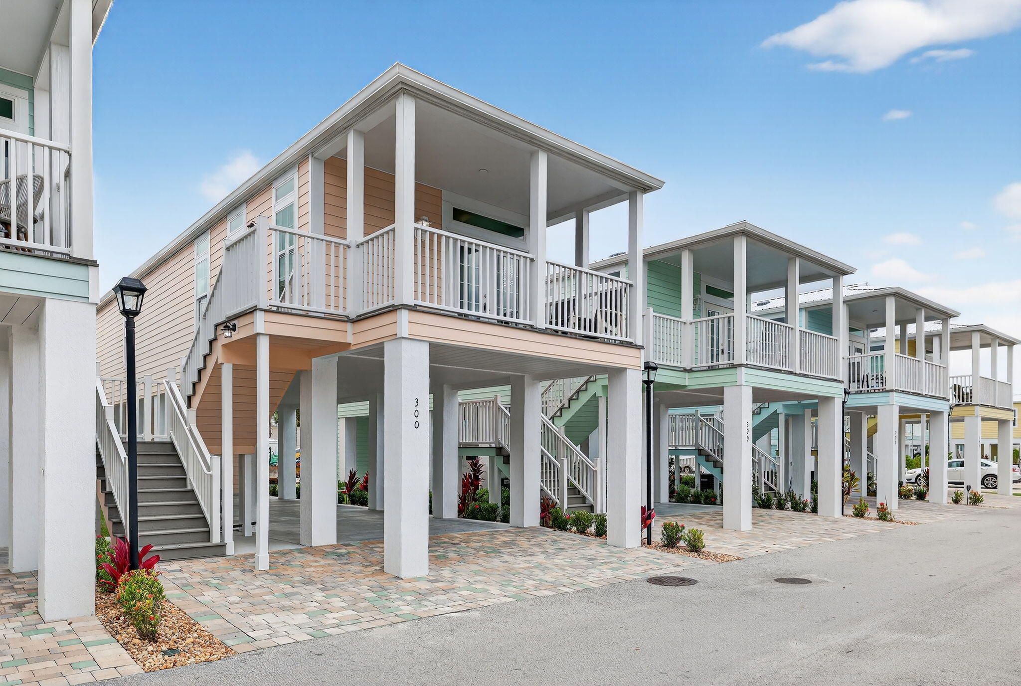 300 Ne Coastal Drive Property Photo 4