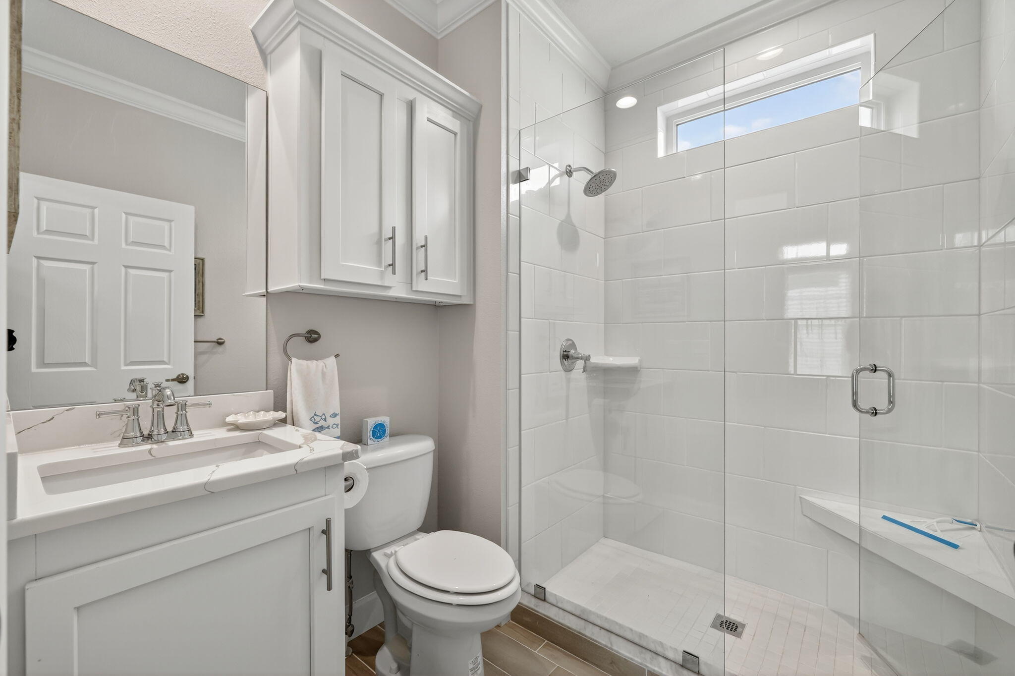 300 Ne Coastal Drive Property Photo 14