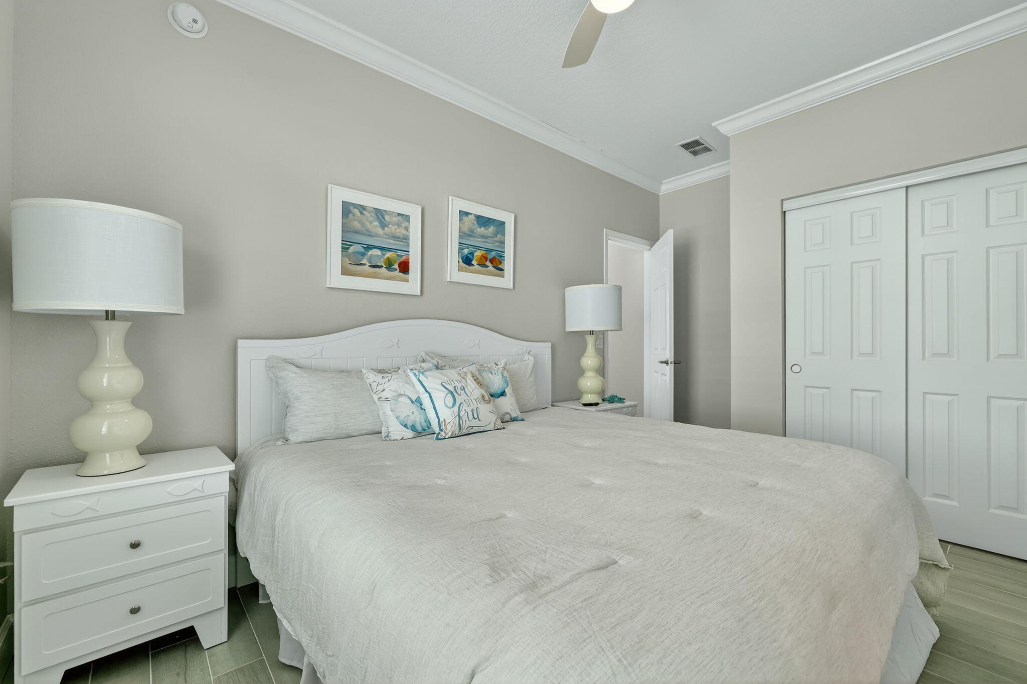 300 Ne Coastal Drive Property Photo 17