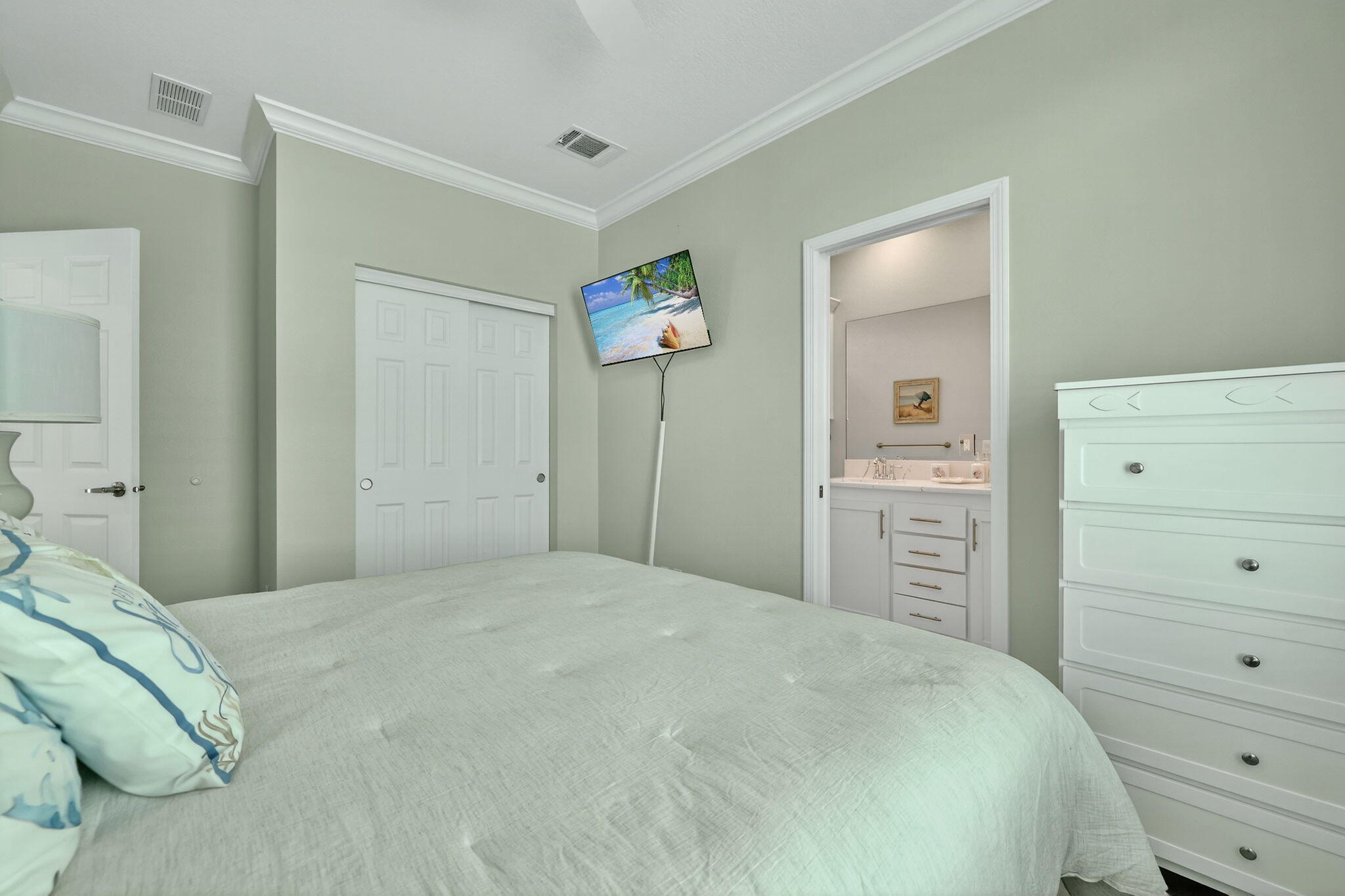 300 Ne Coastal Drive Property Photo 18