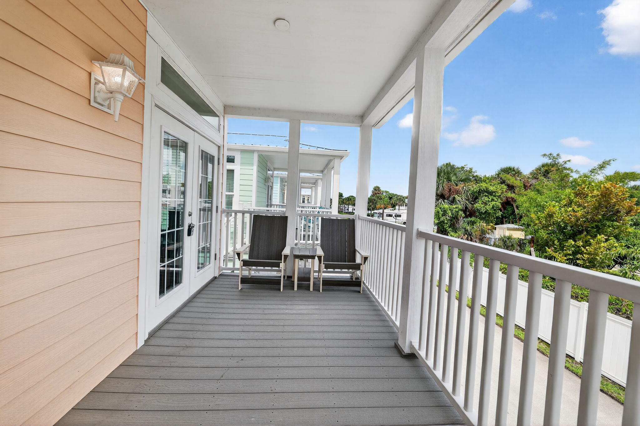 300 Ne Coastal Drive Property Photo 20