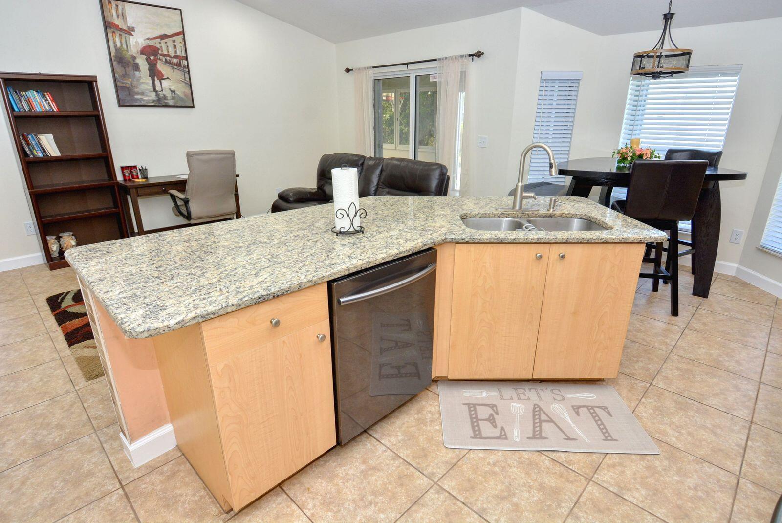 220 W Arbor Avenue Property Photo 9
