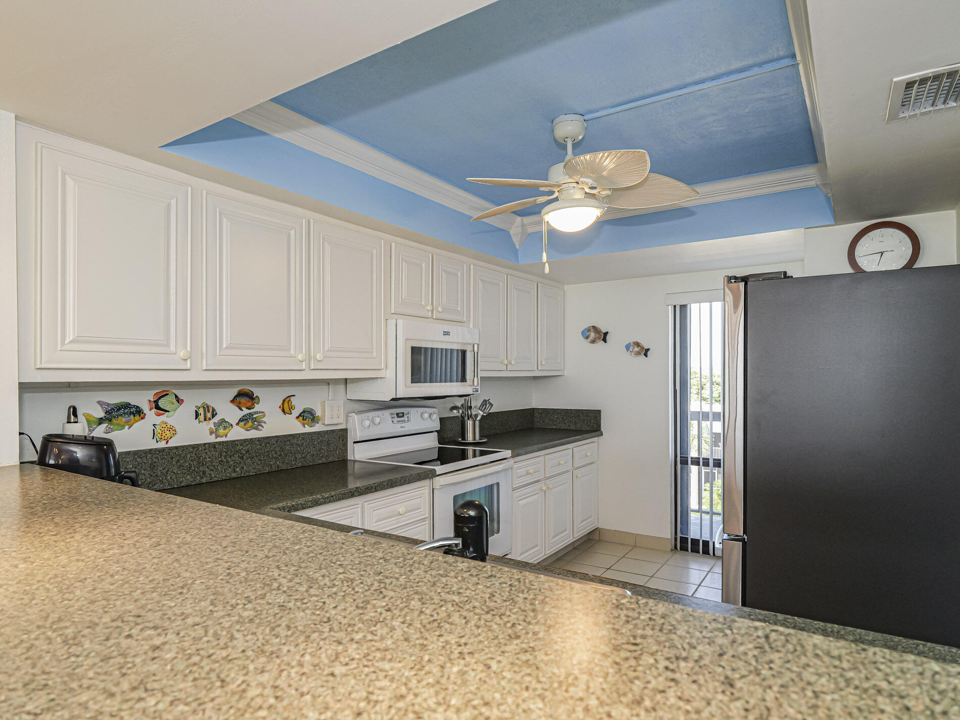 4141 Ocean Drive 403 Property Photo 6