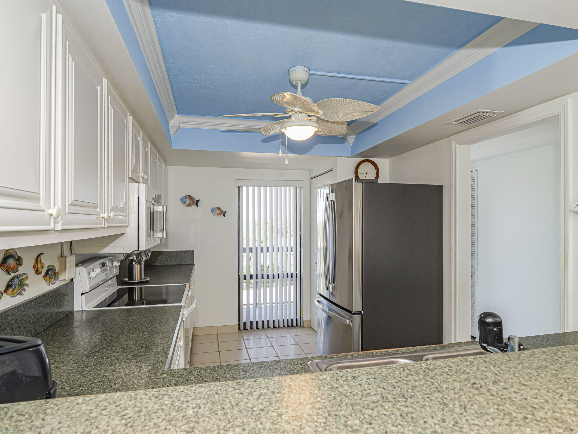 4141 Ocean Drive 403 Property Photo 8