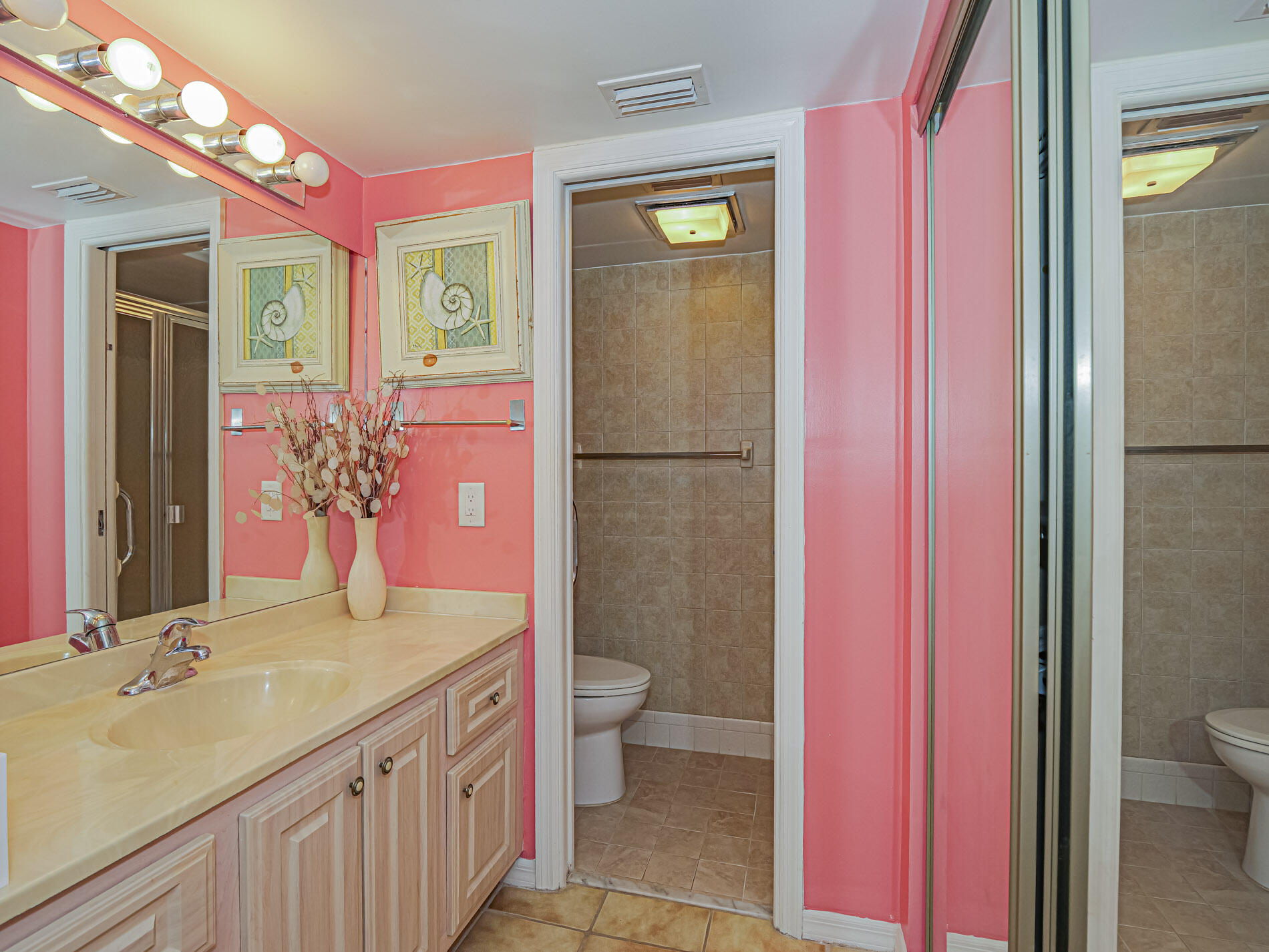 4141 Ocean Drive 403 Property Photo 15