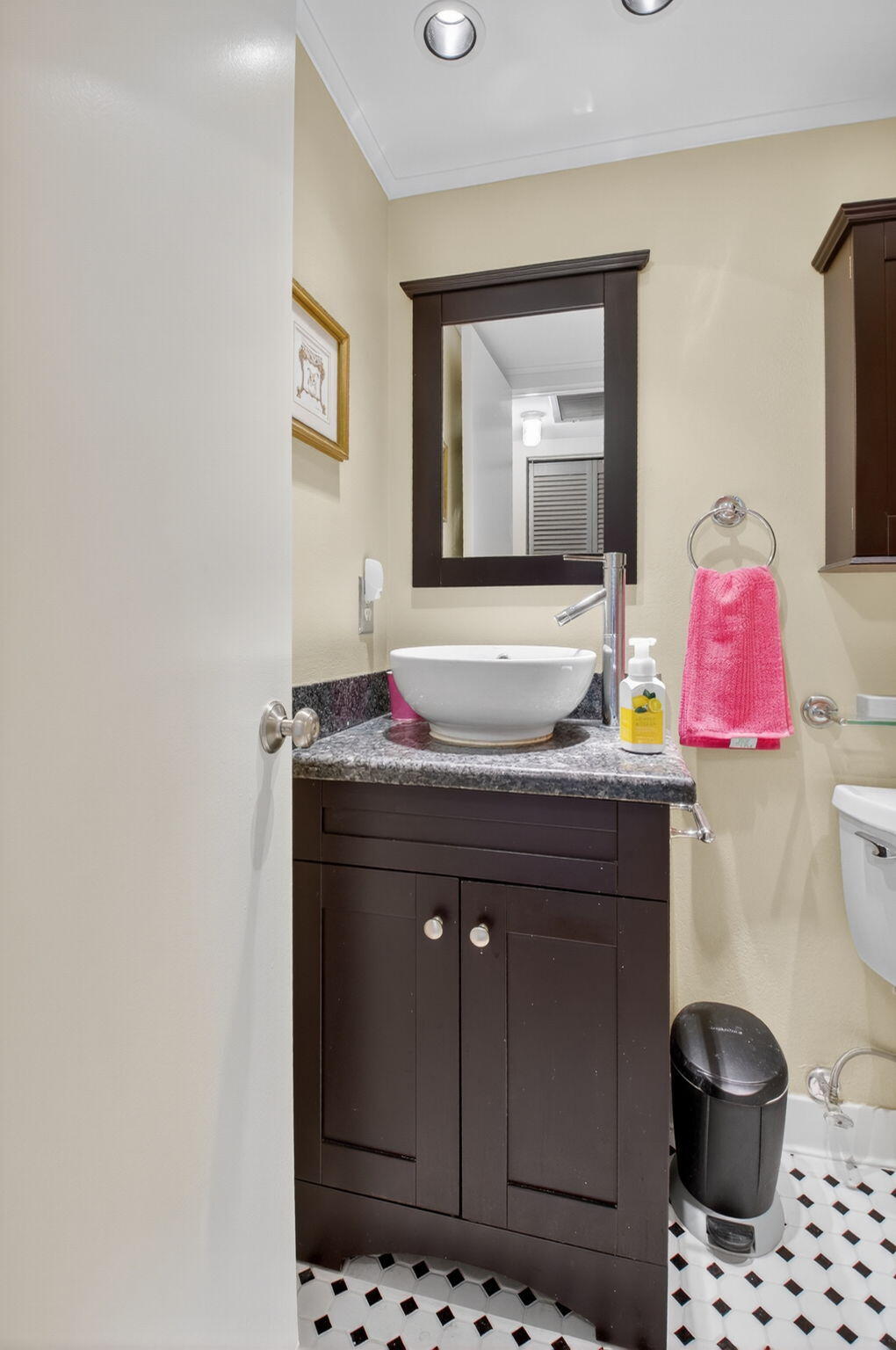 125 Suffolk C Property Photo 12