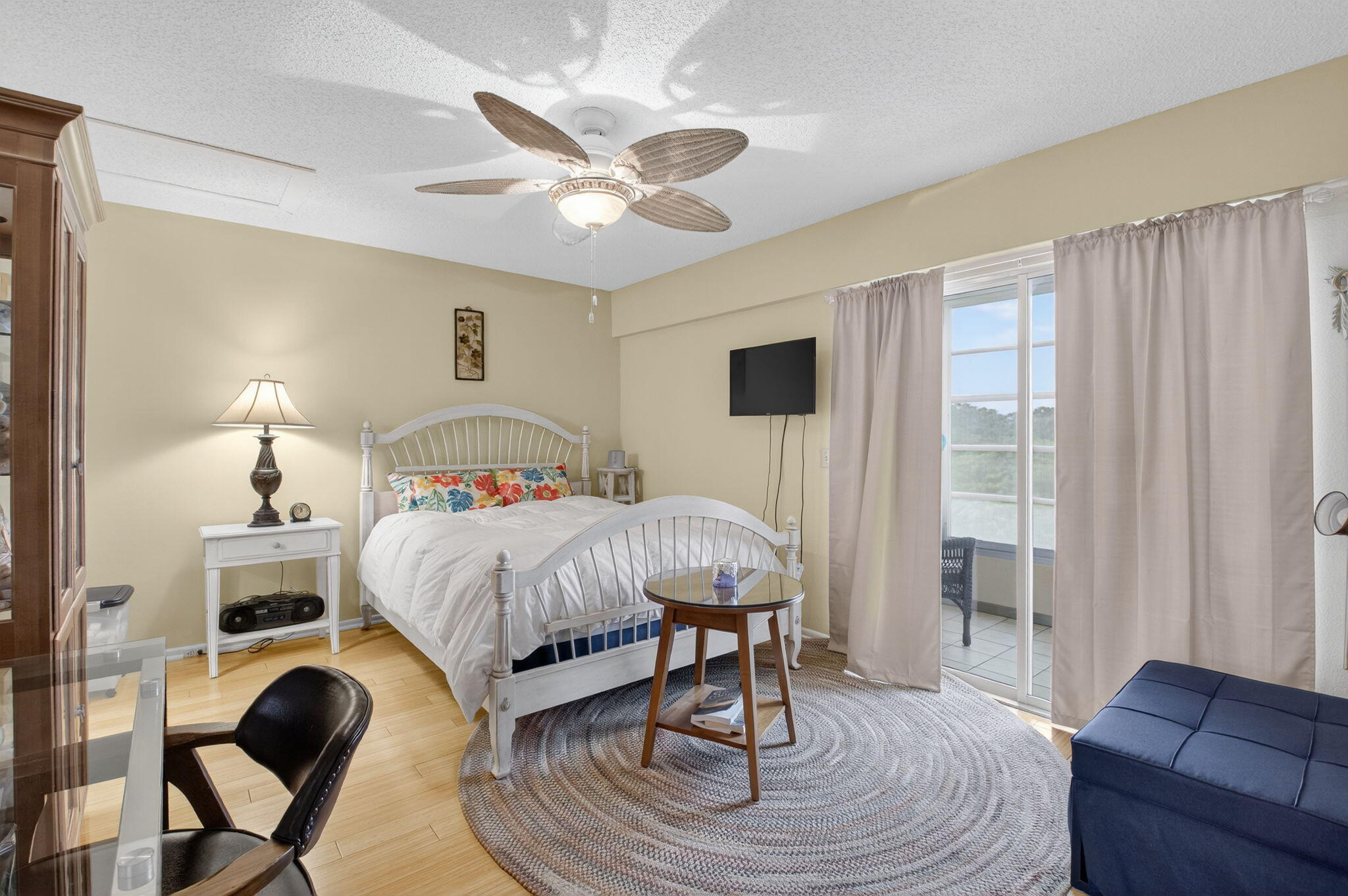 125 Suffolk C Property Photo 14