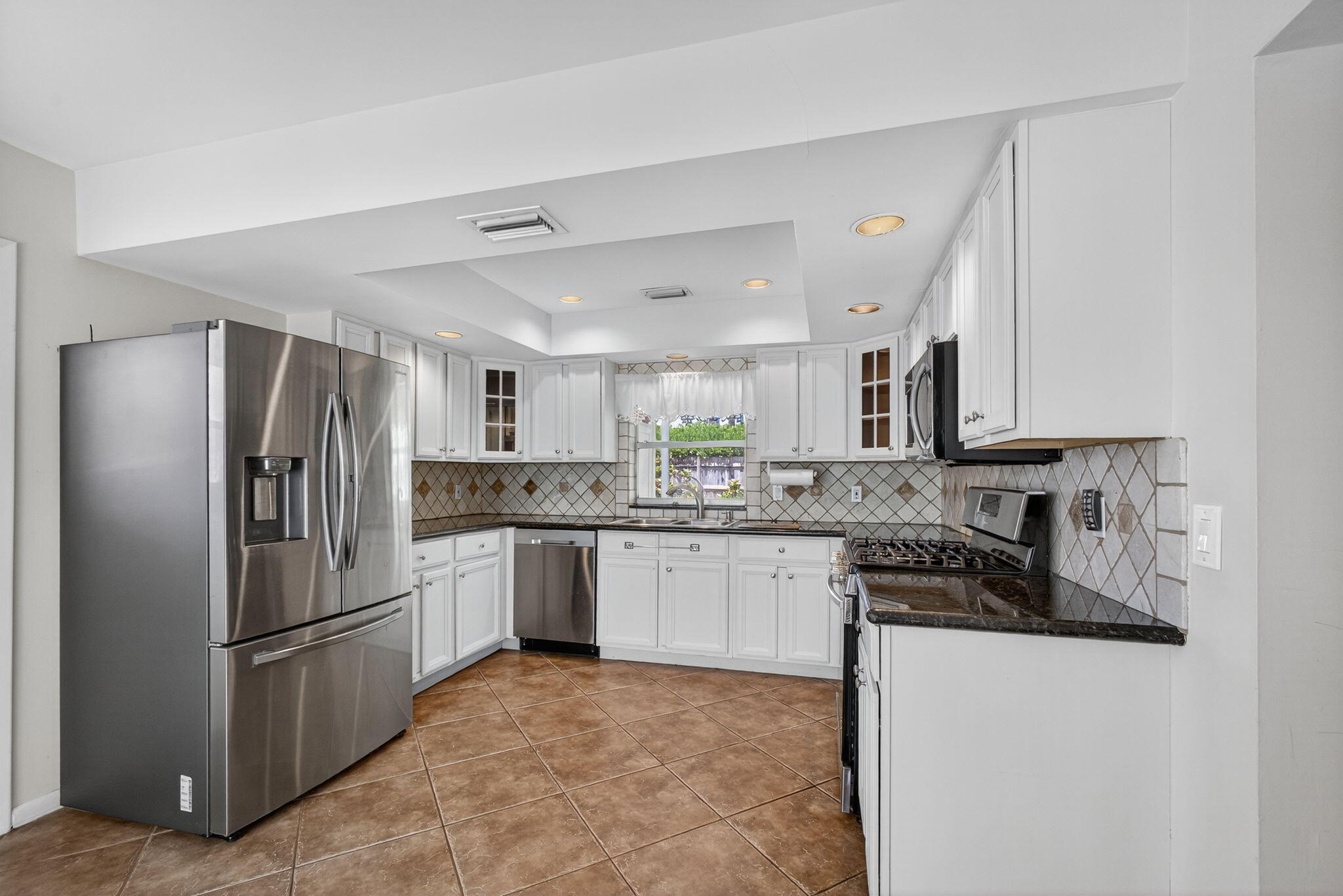 4359 Gardenia Drive Property Photo 3