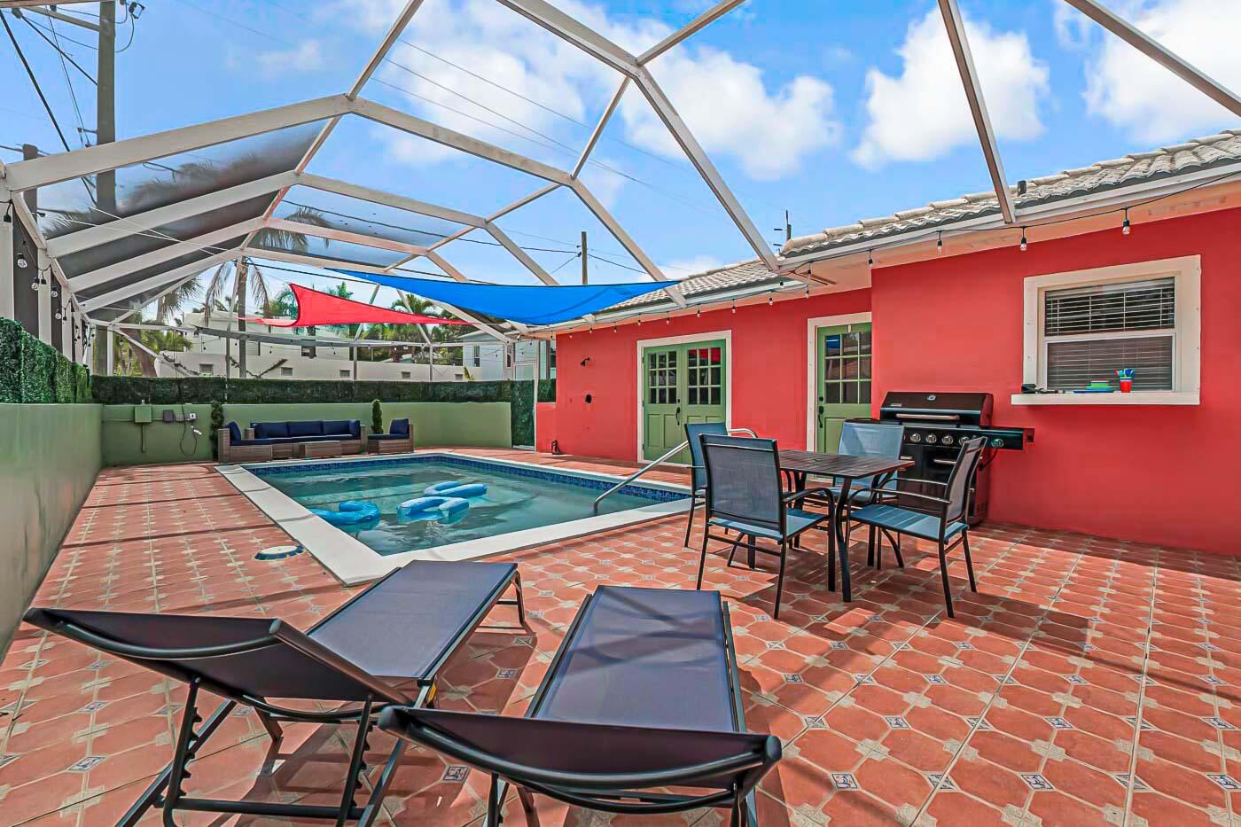 532 N Palmway Property Photo 6