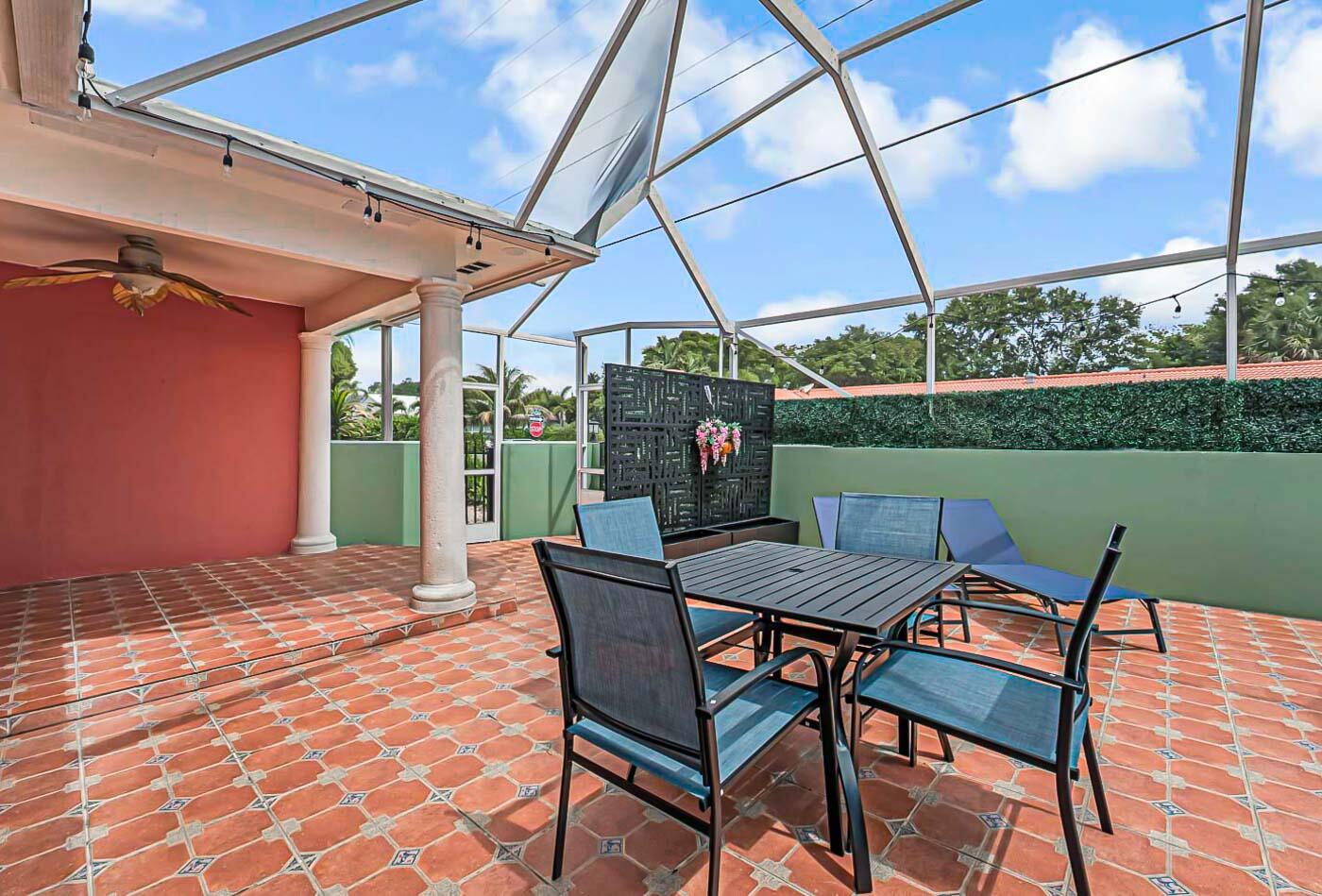 532 N Palmway Property Photo 9