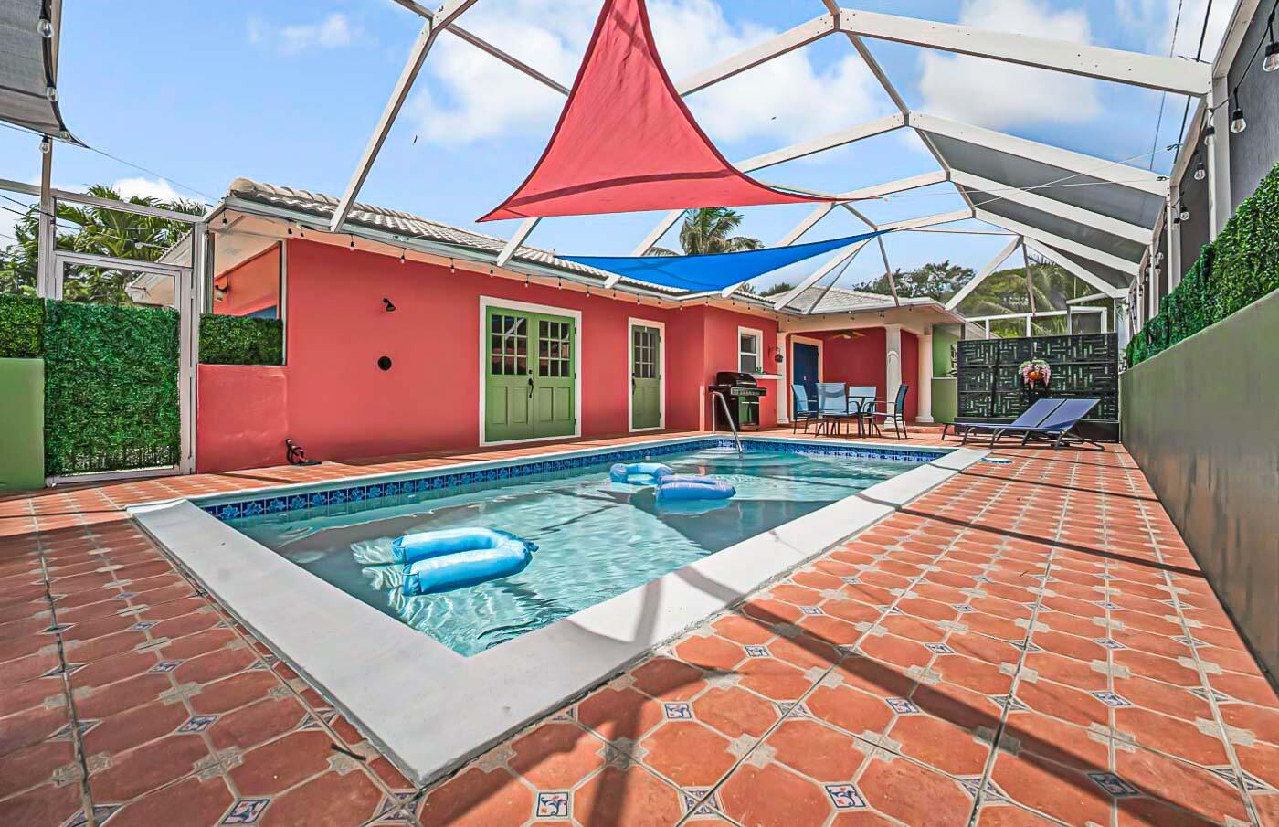 532 N Palmway Property Photo 14