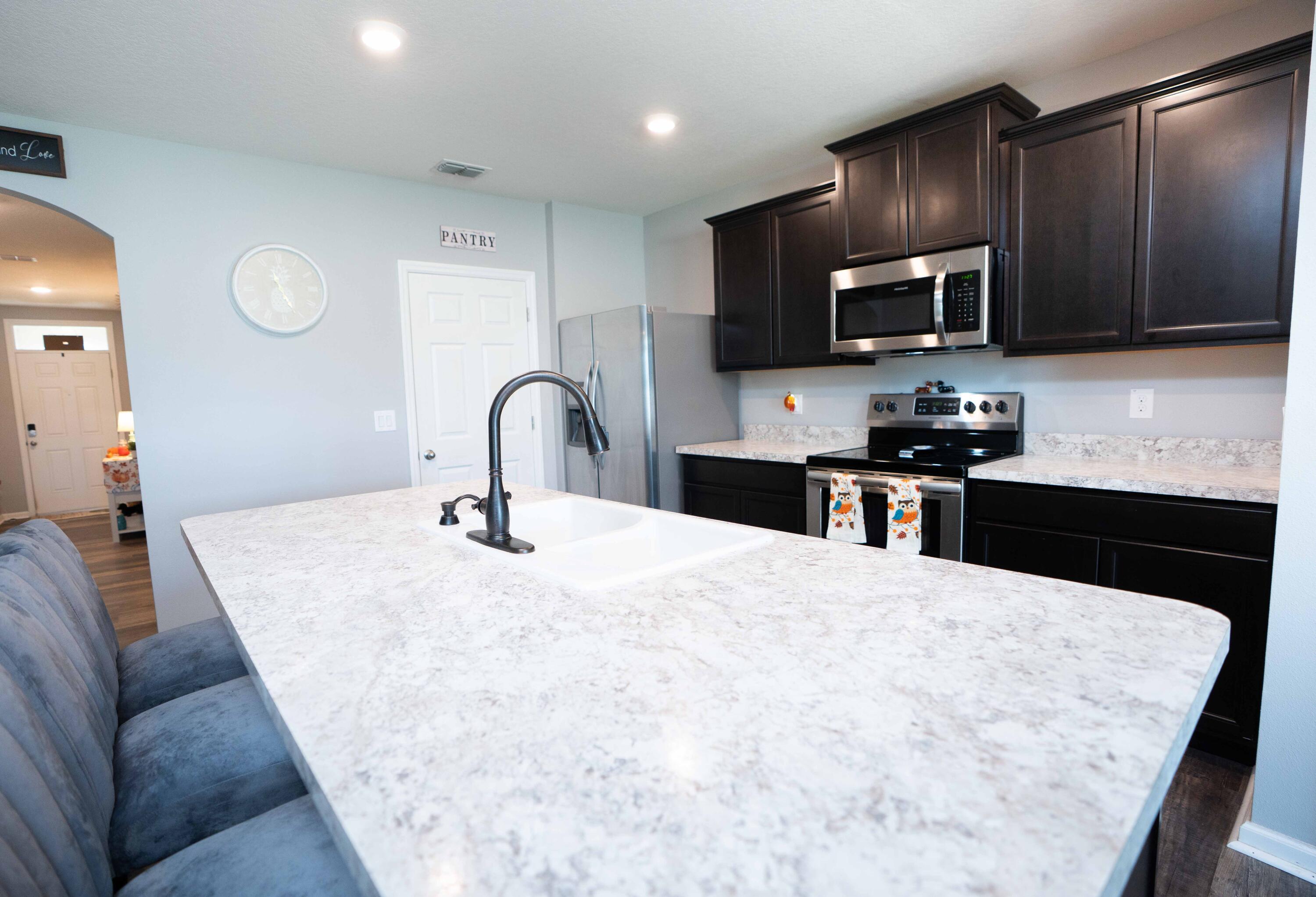 8620 Cobblestone Drive Property Photo 4