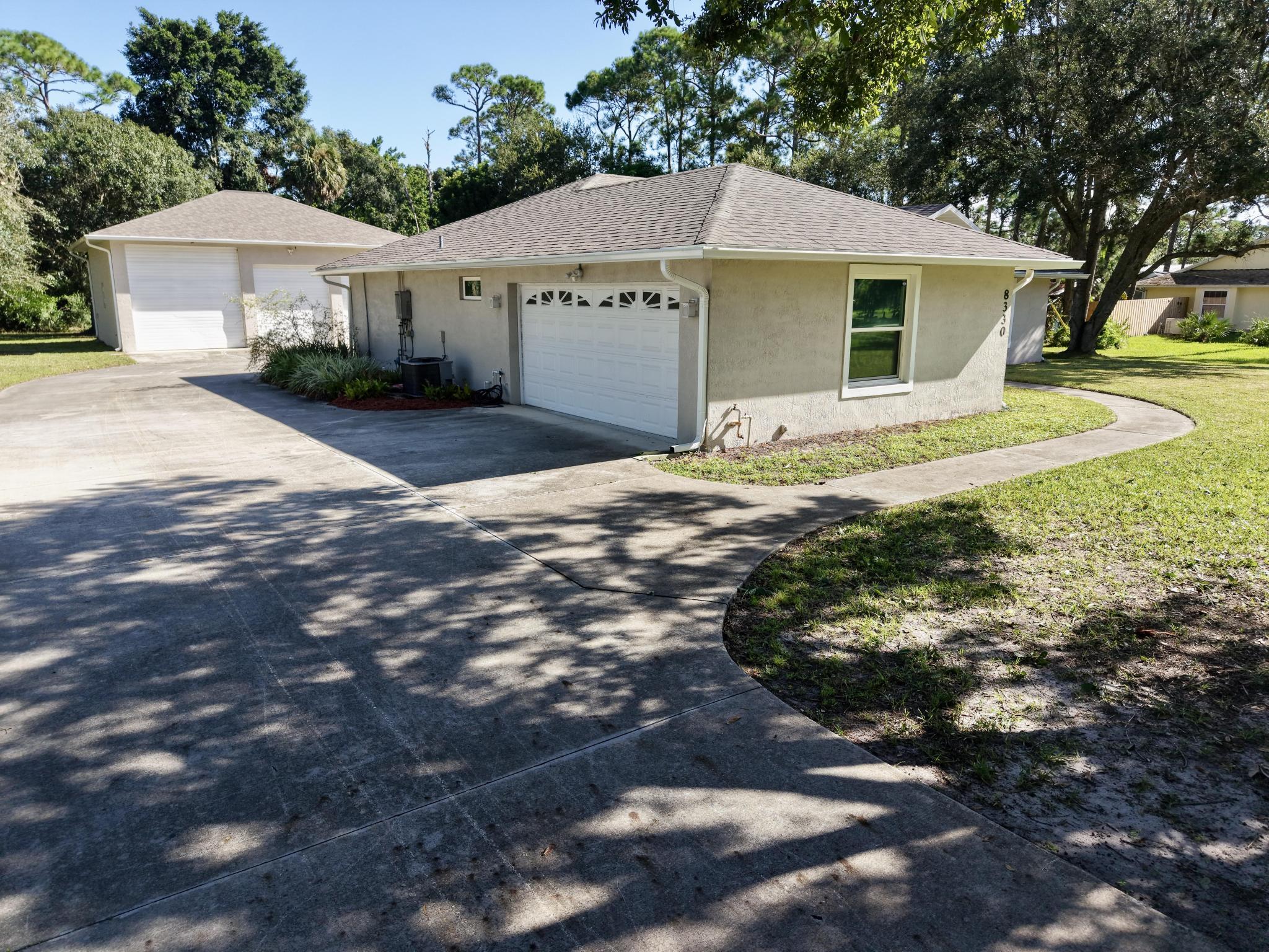 8330 Hidden Pines Road Property Photo 4