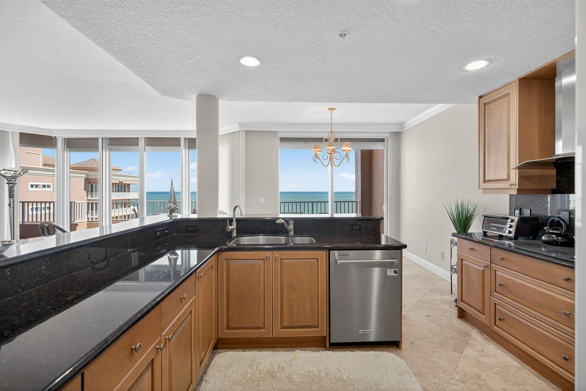 700 Ocean Royale Way Ph 3 Property Photo 10