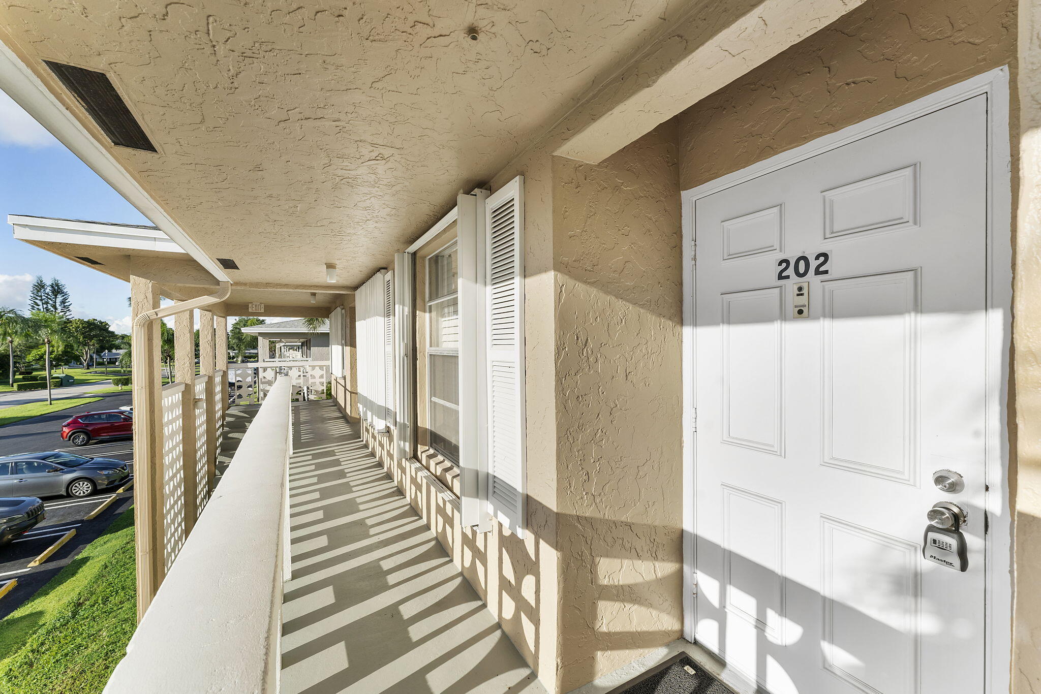 1050 Citrus 202 Property Photo 2