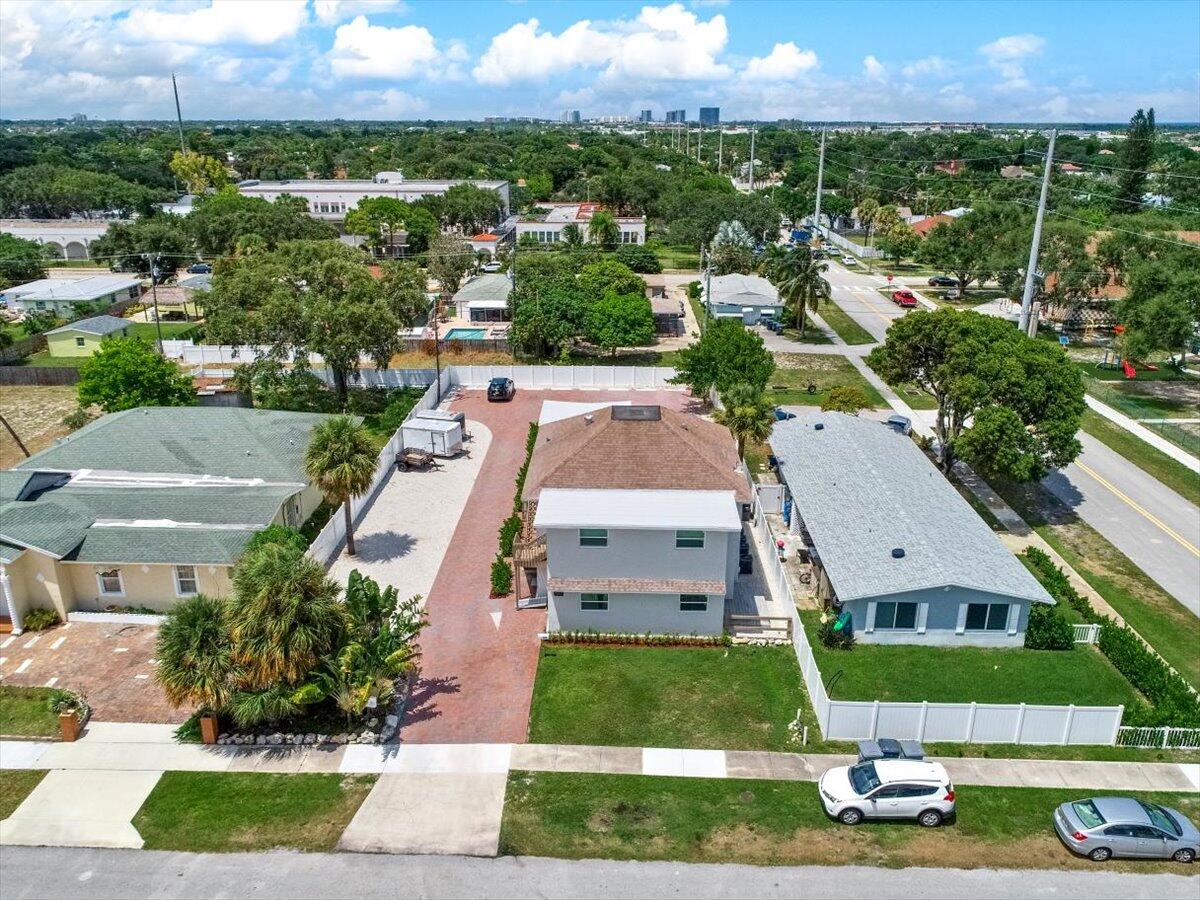 305 Cypress Drive E 1,2,3,4,5 Property Photo 34
