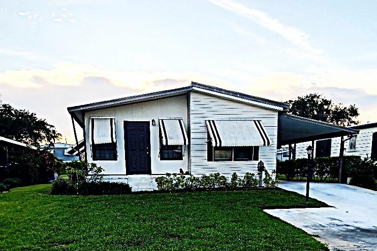 7781 Se Shenandoah Drive Property Photo 1